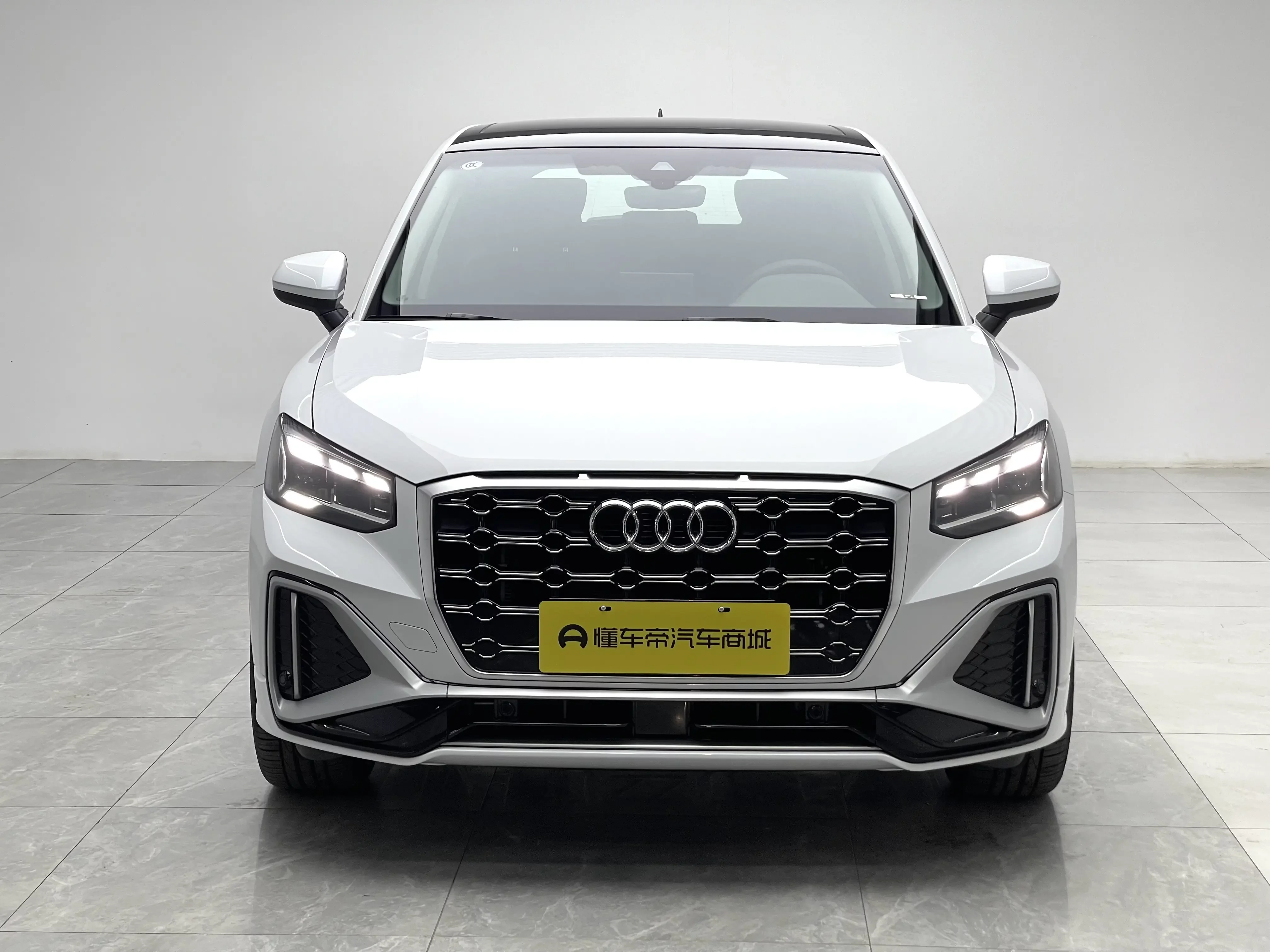 Audi Q2L
