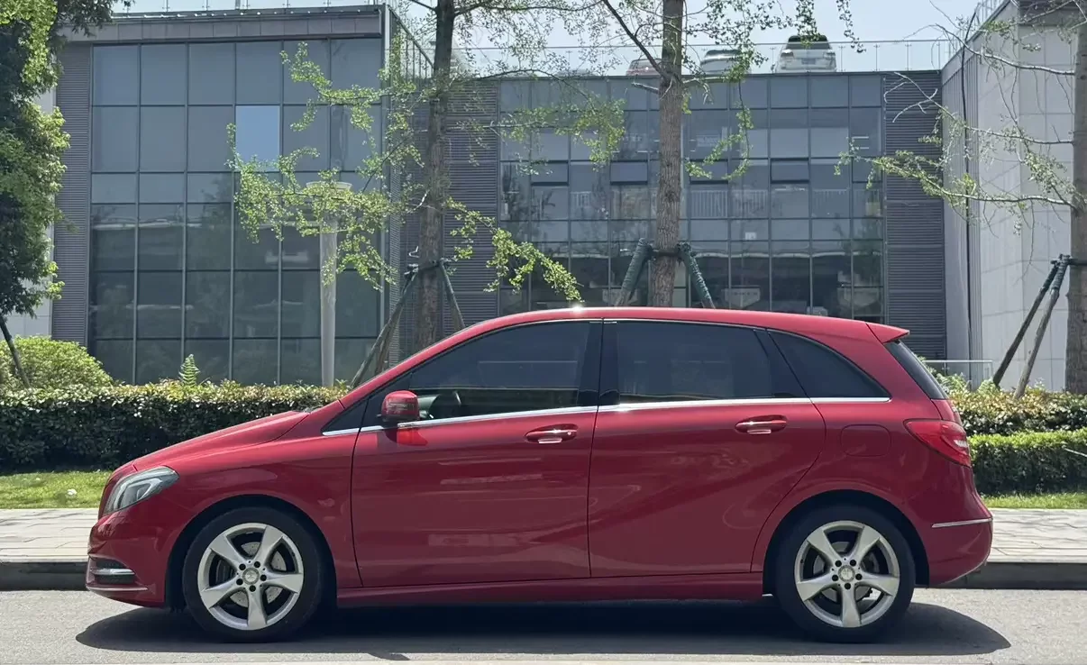 Mercedes-Benz B Class