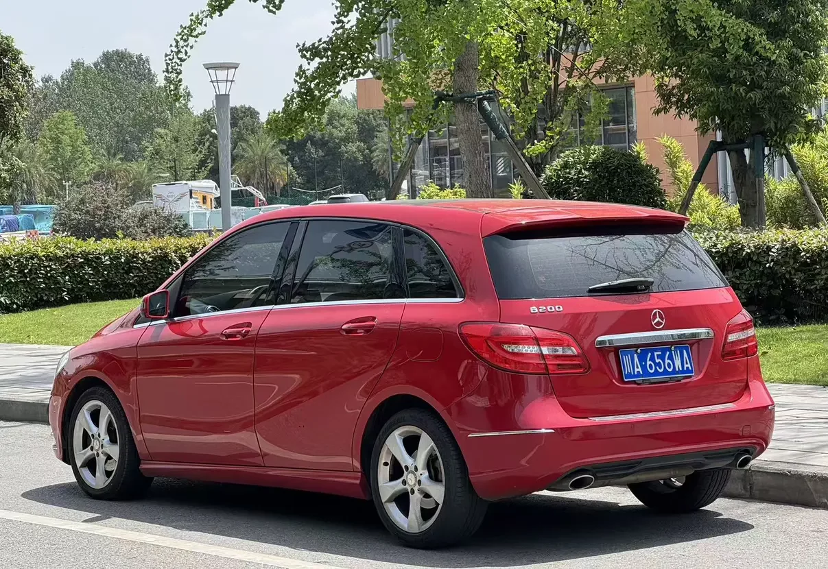 Mercedes-Benz B Class