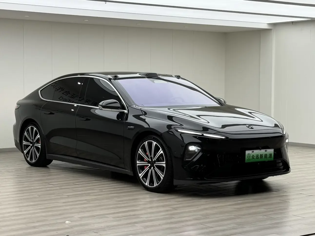 NIO ET7