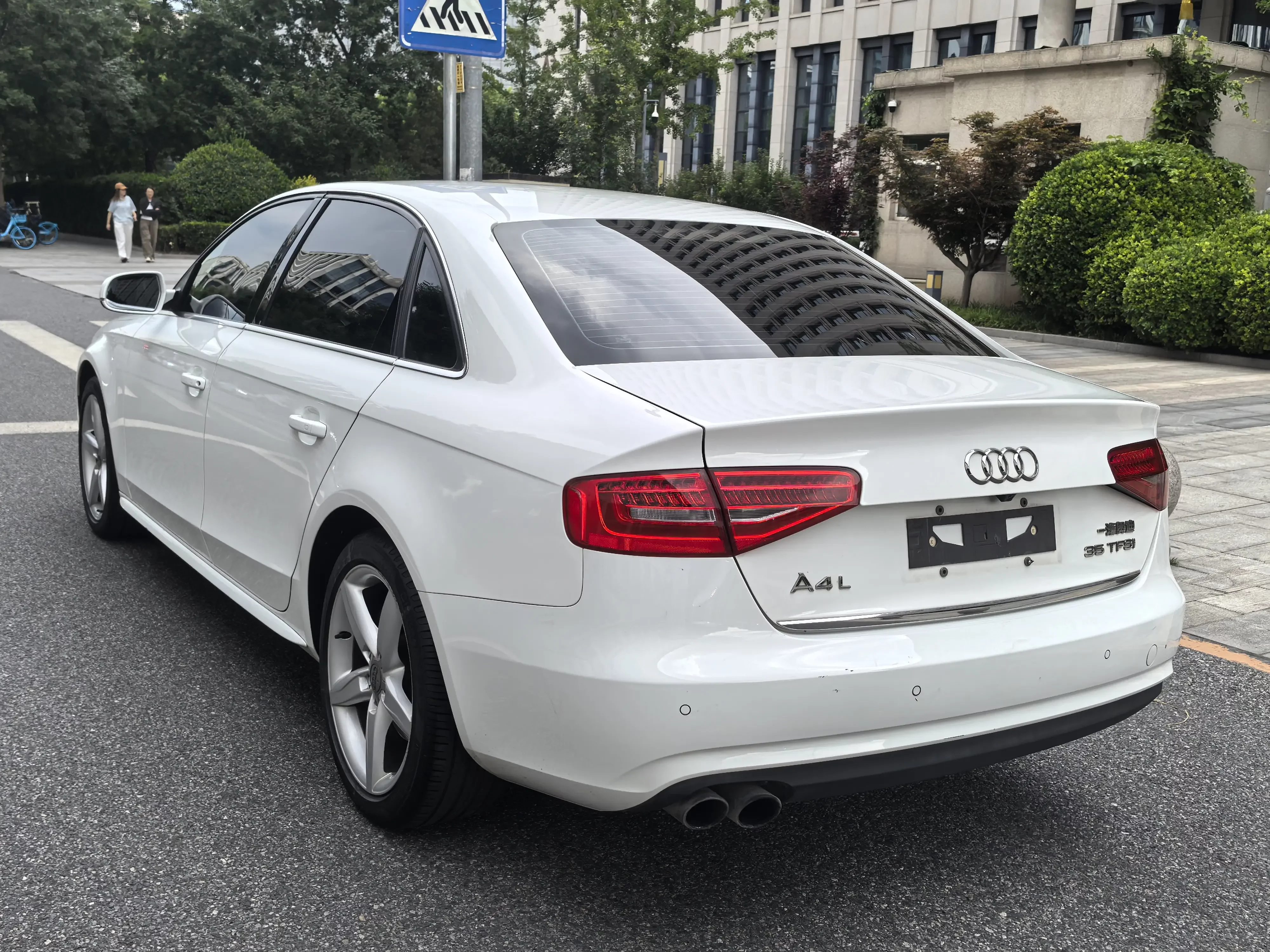 Audi A4L
