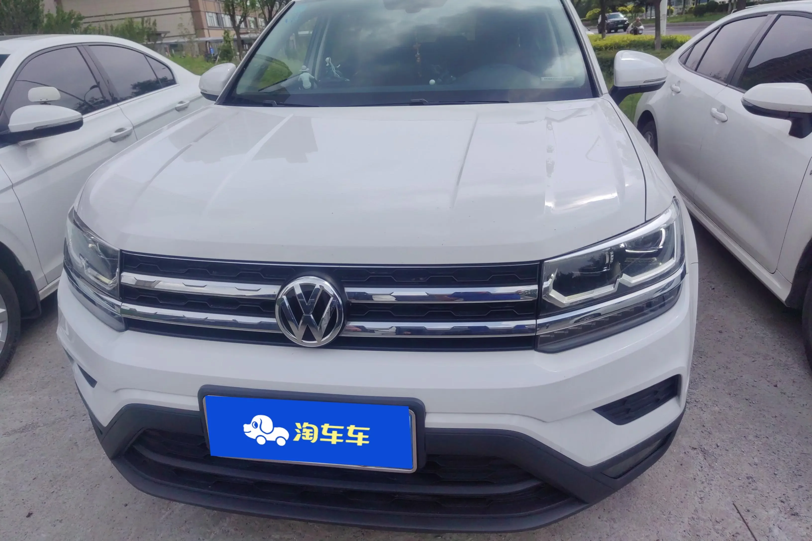 Volkswagen Tharu