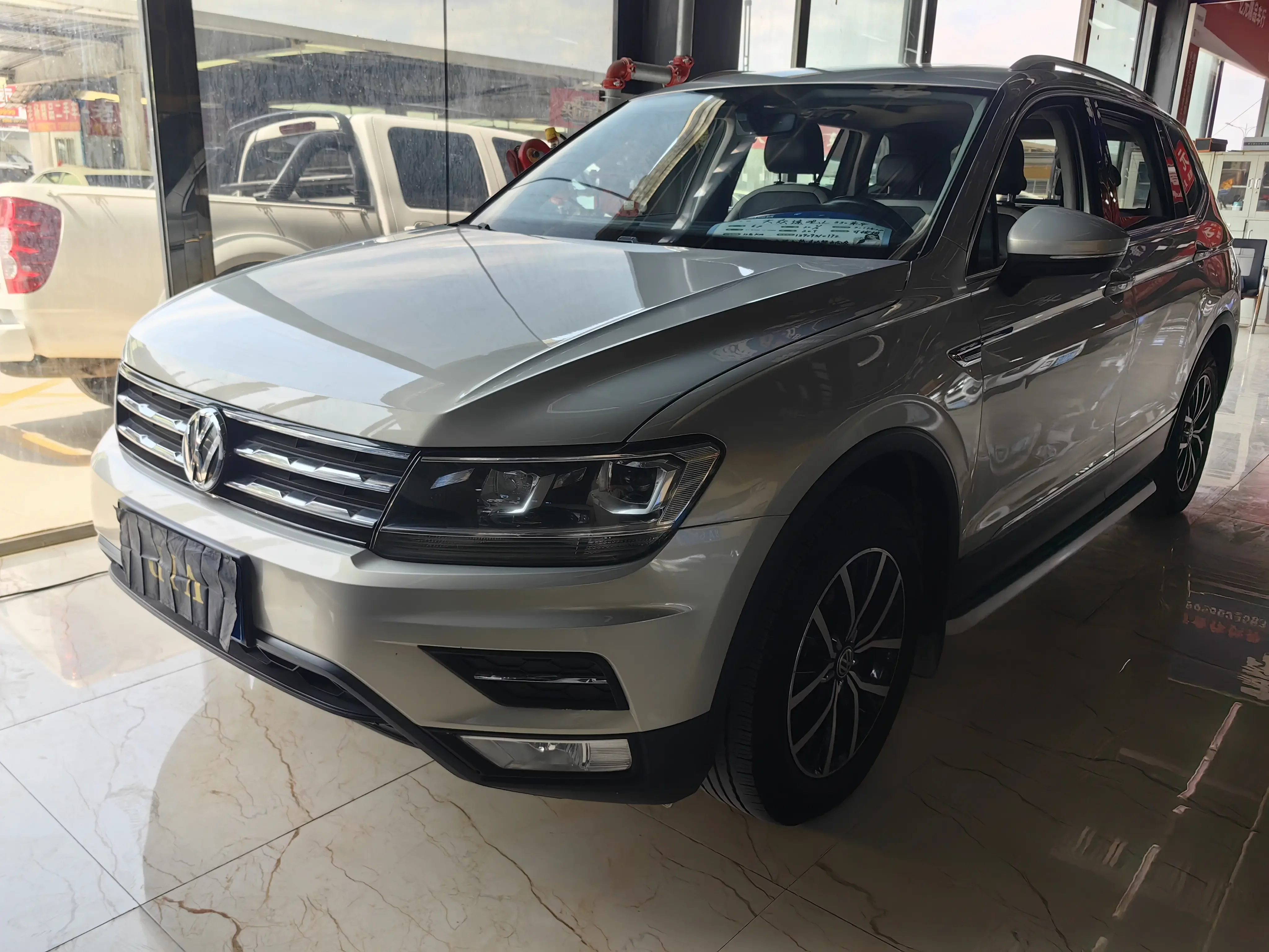 Volkswagen Tiguan L