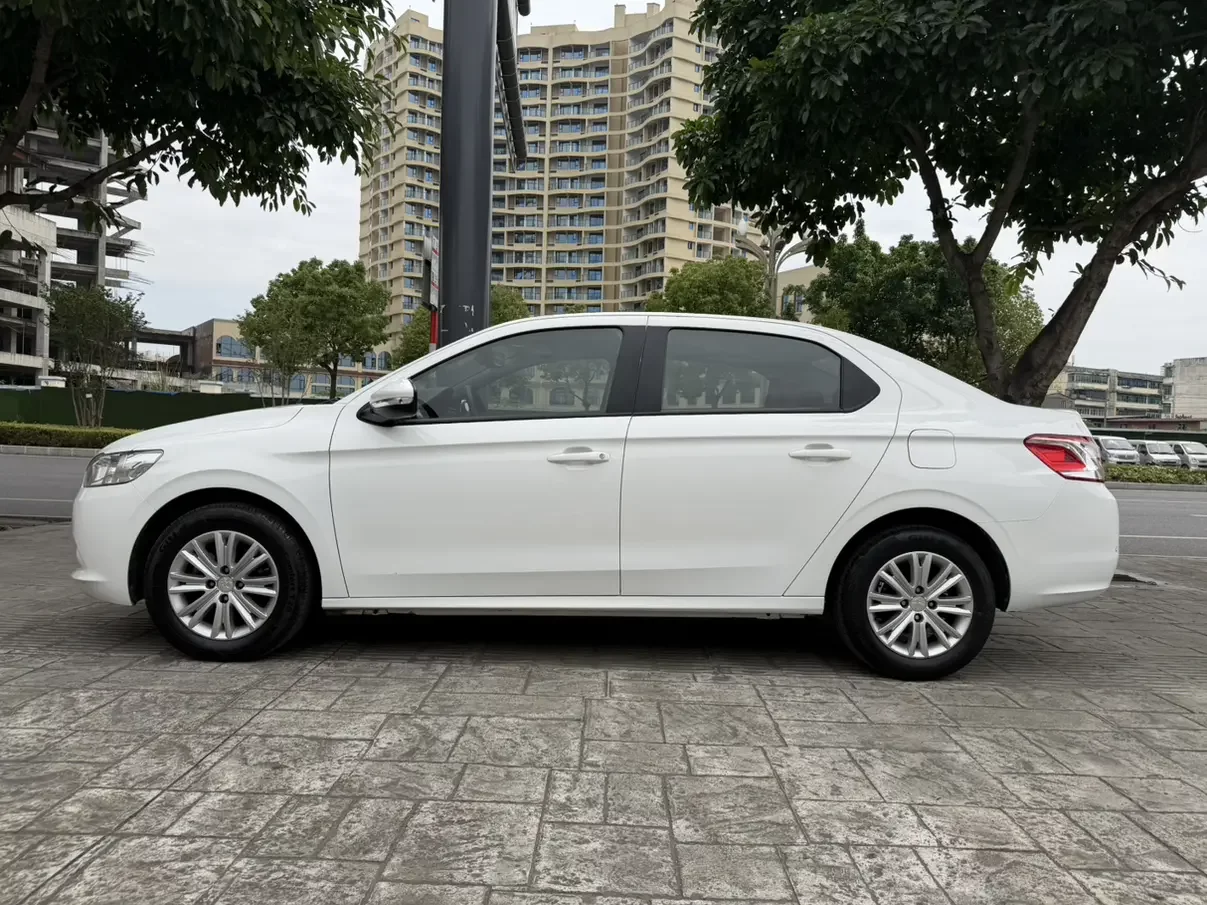 Peugeot 301