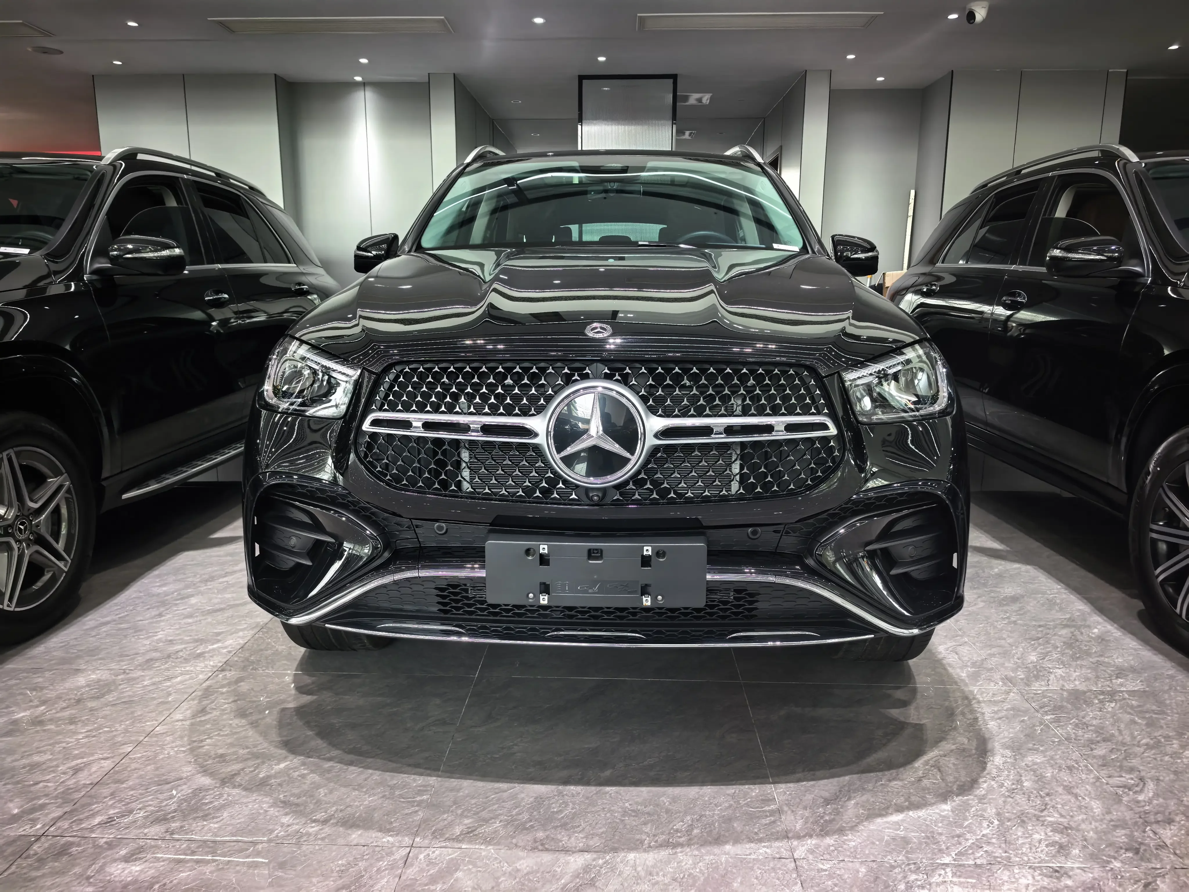 Mercedes-Benz GLE (Imported)