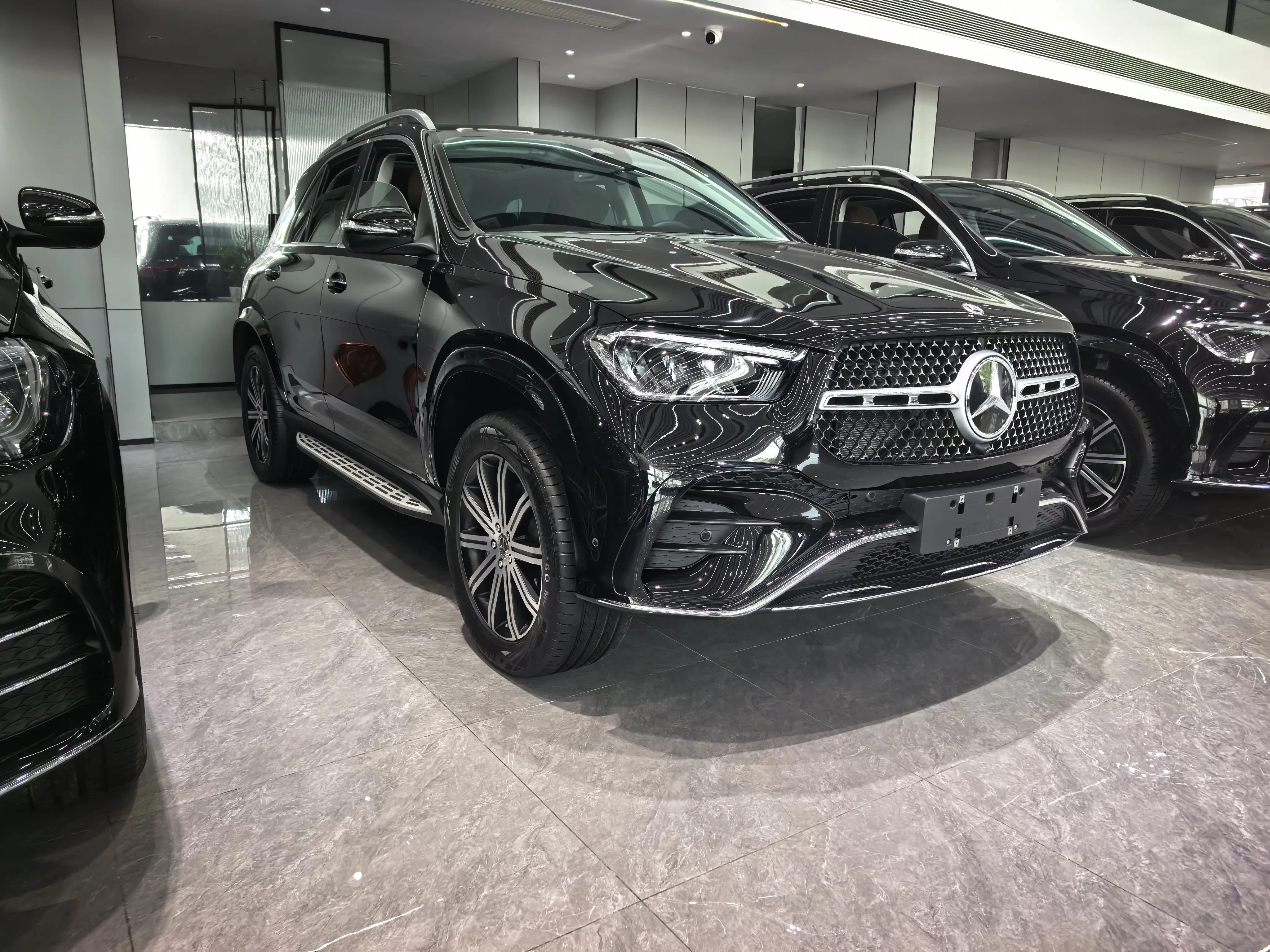 Mercedes-Benz GLE (Imported)