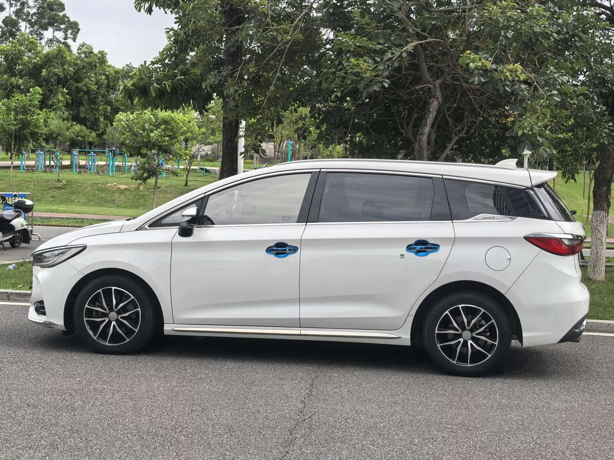 BYD Song MAX