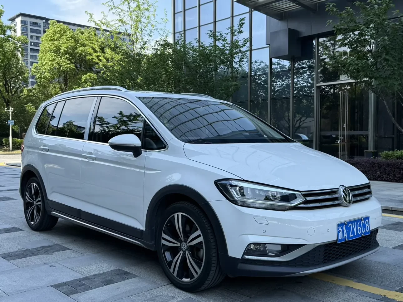 Volkswagen Touran L
