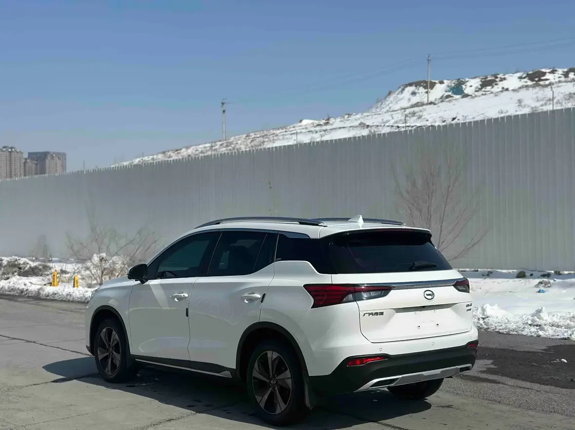 GAC Trumpchi GS4