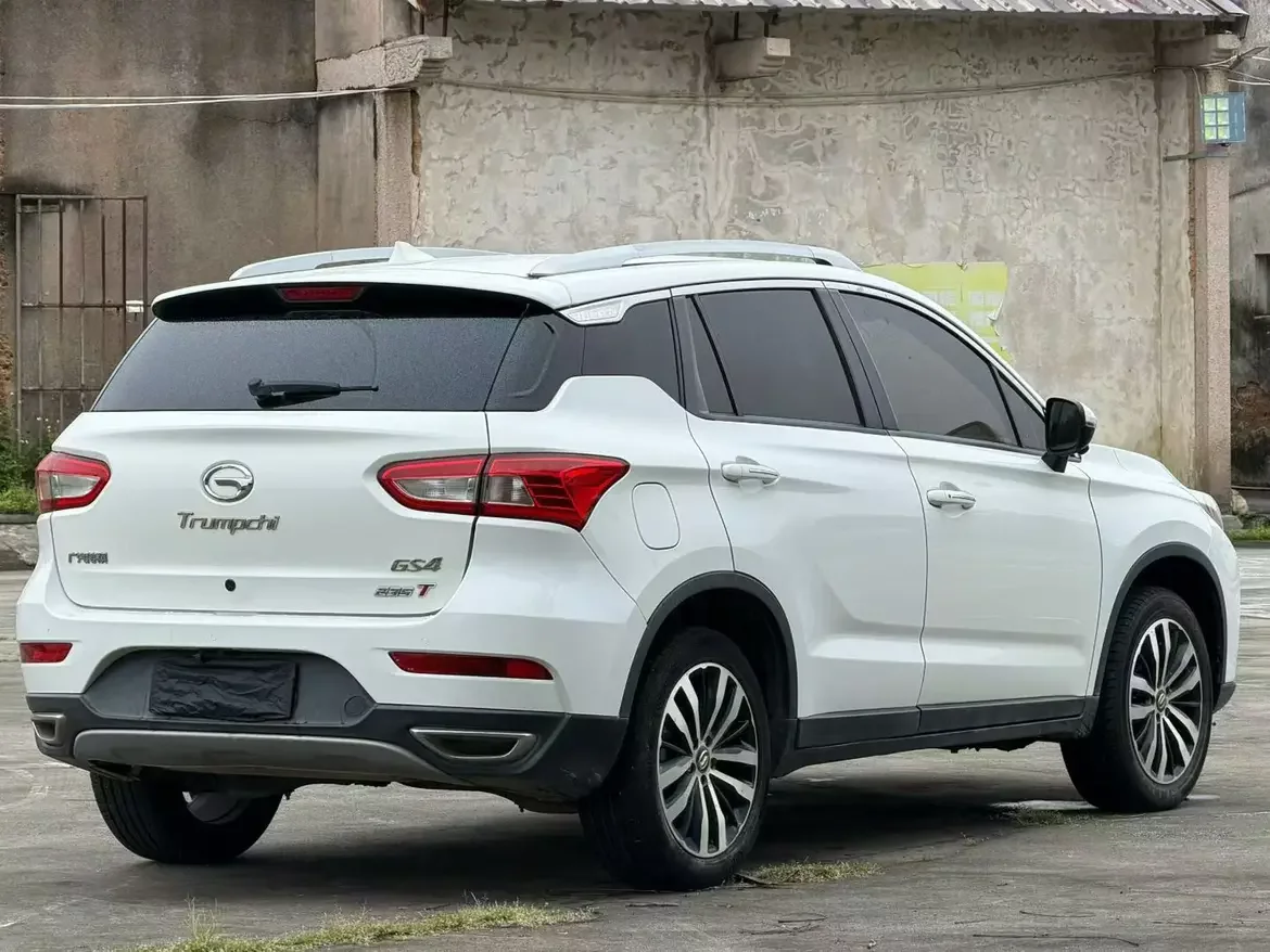 GAC Trumpchi GS4
