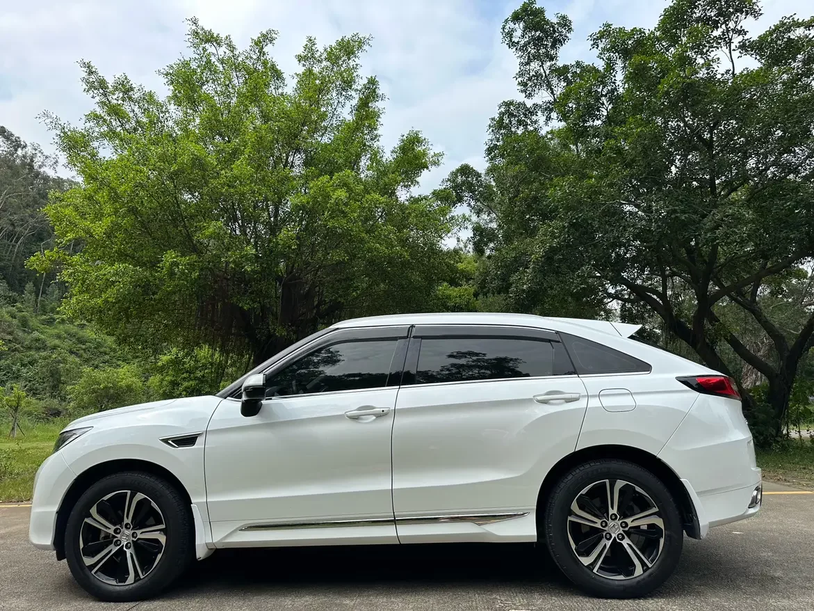 Honda UR-V