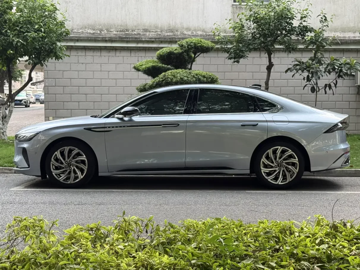 Lincoln Z