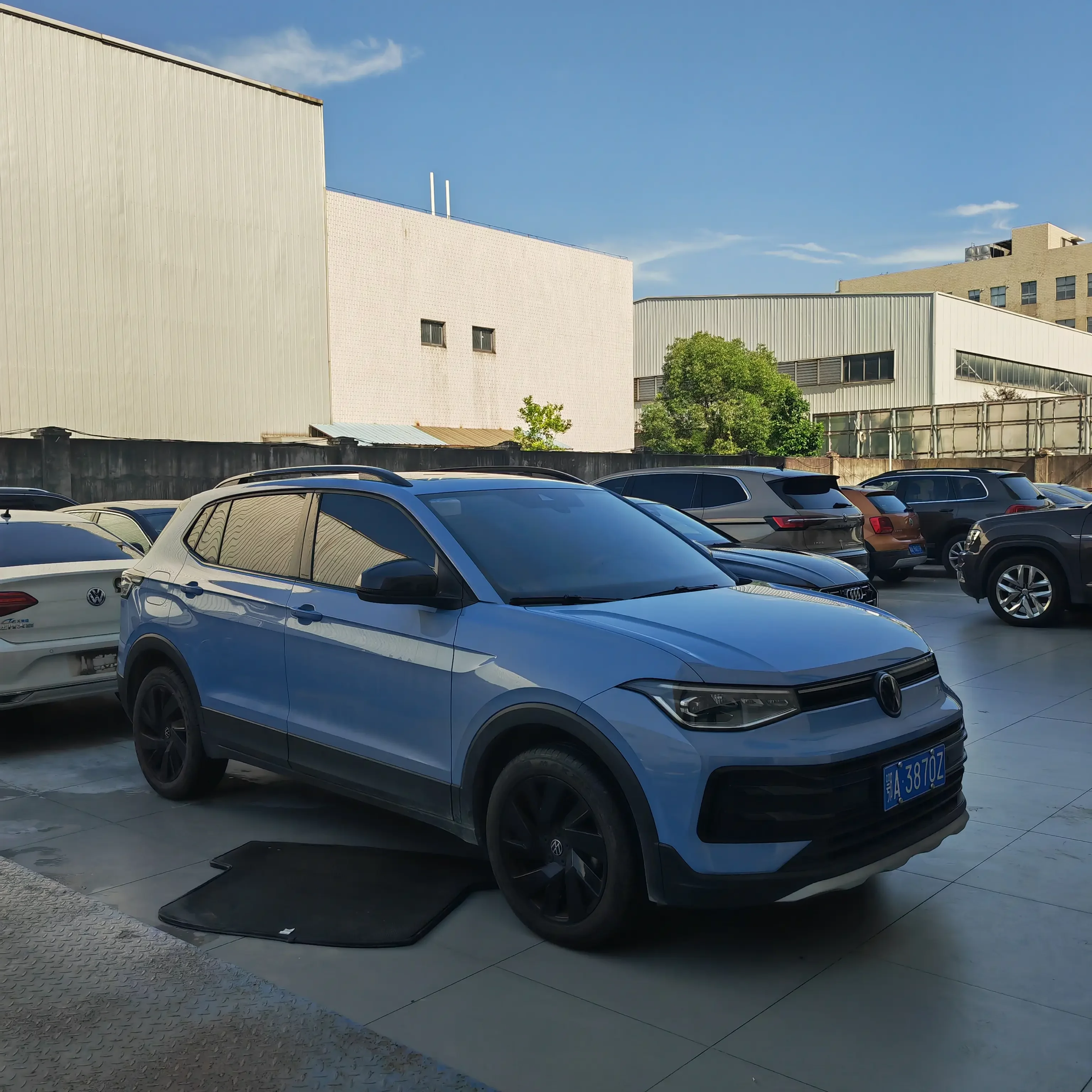 Volkswagen Tharu