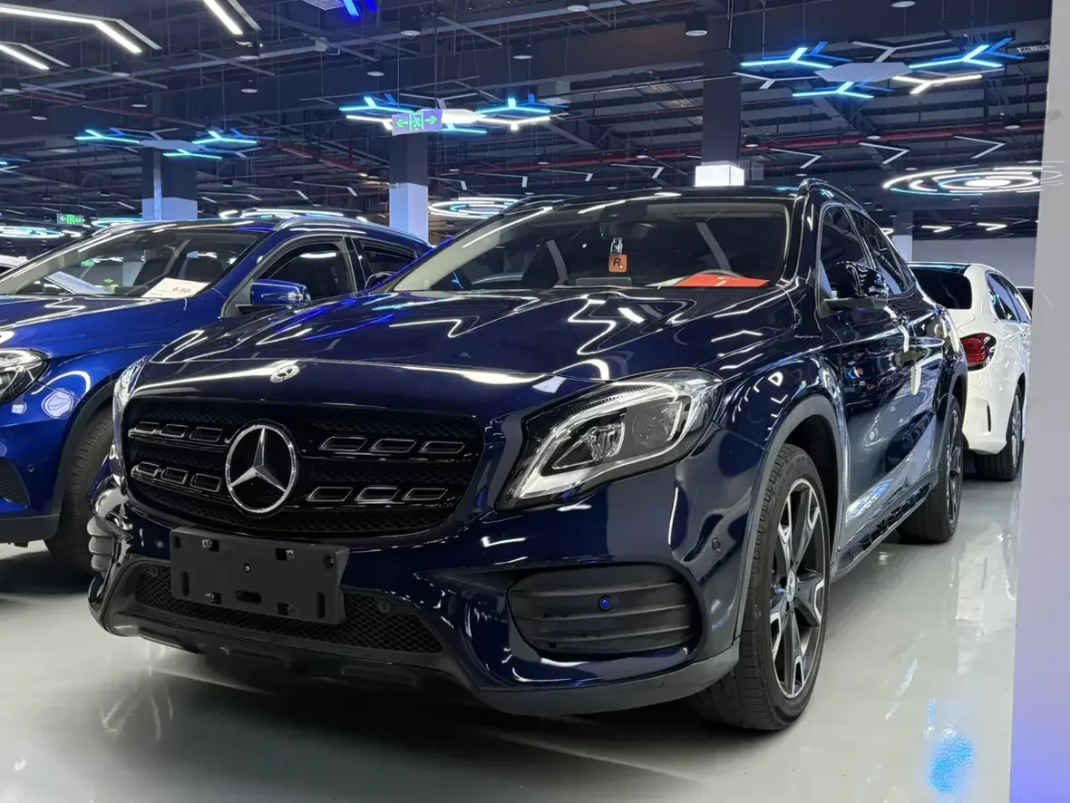 Mercedes-Benz GLA