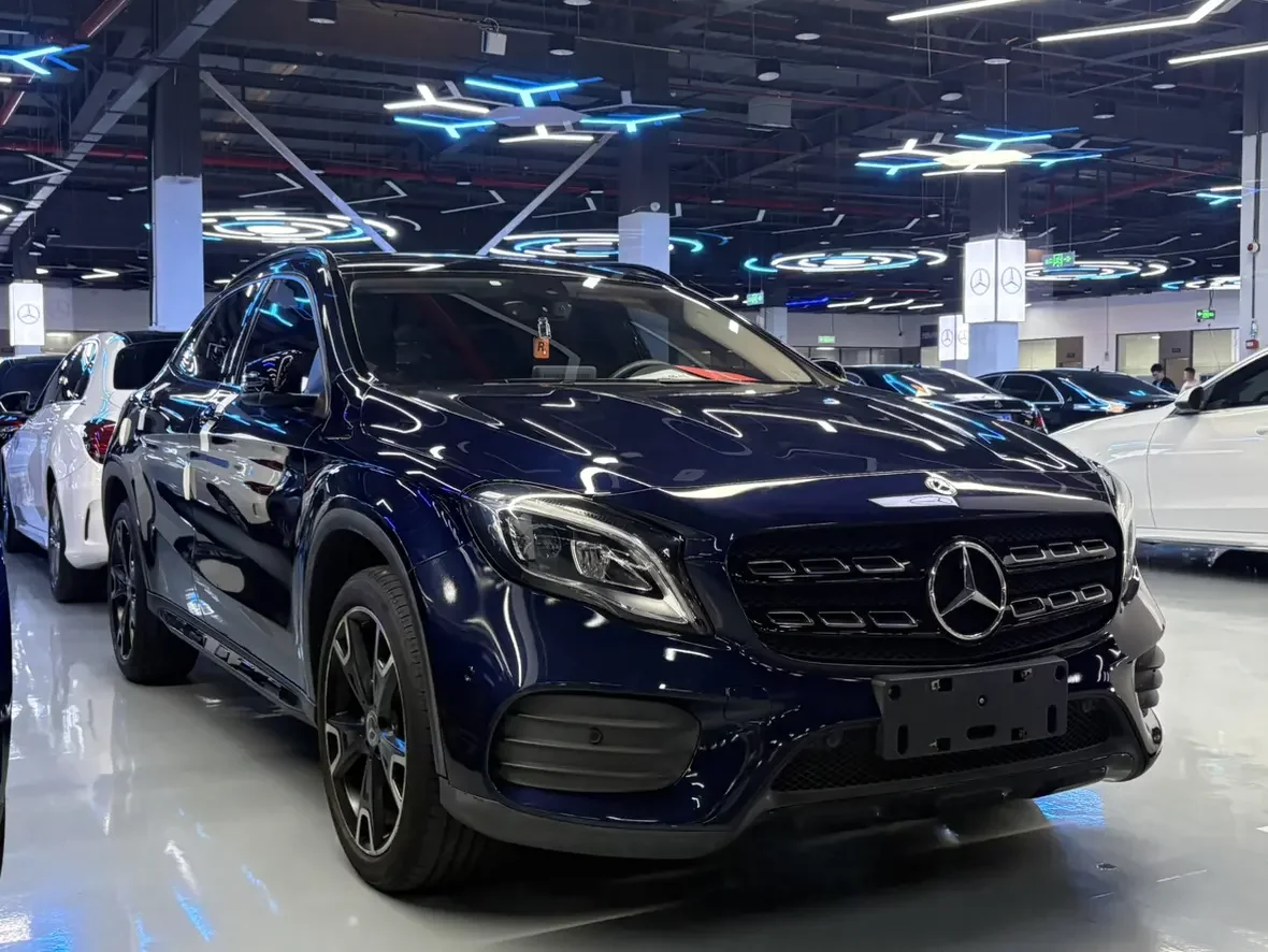 Mercedes-Benz GLA