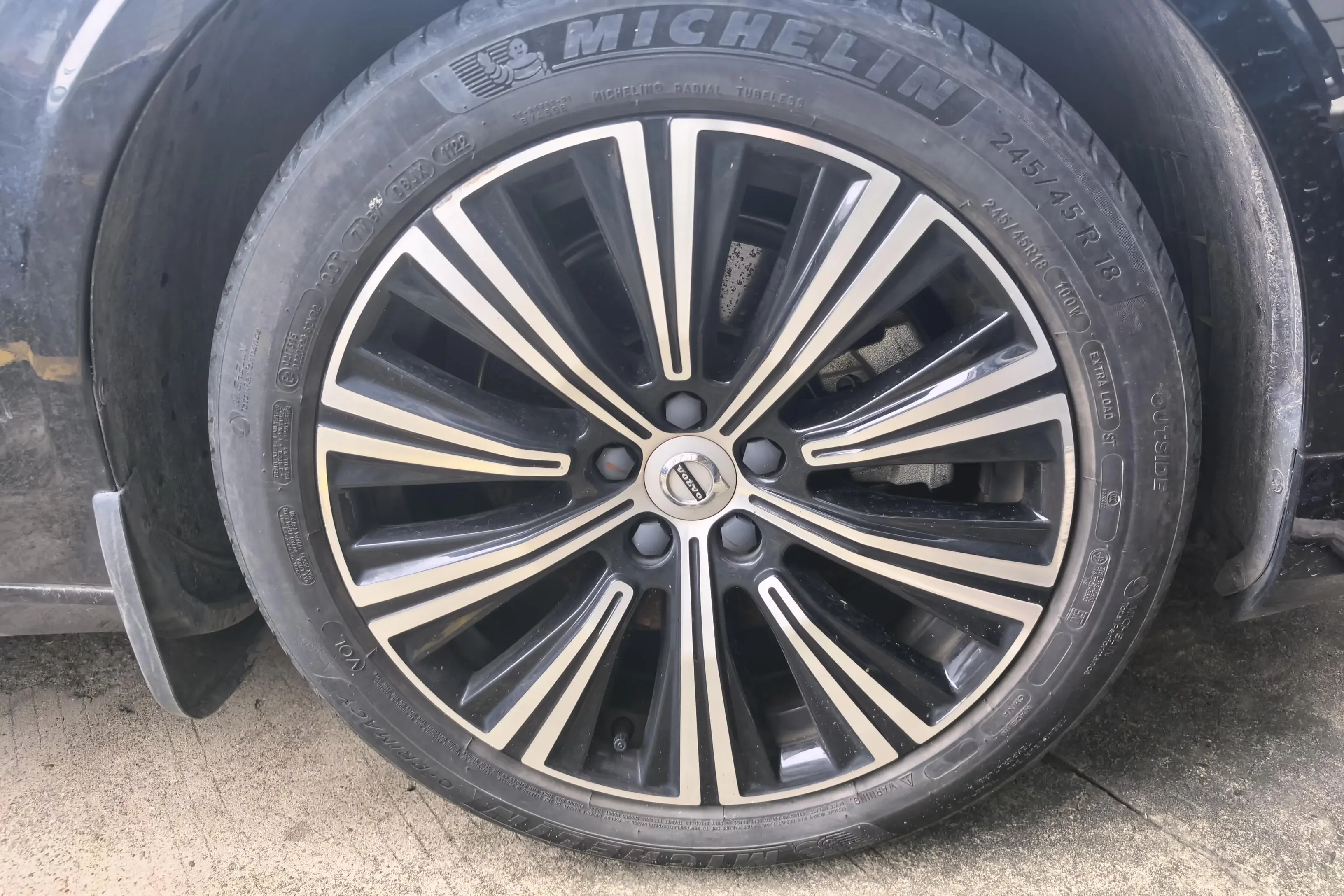 Volvo S90