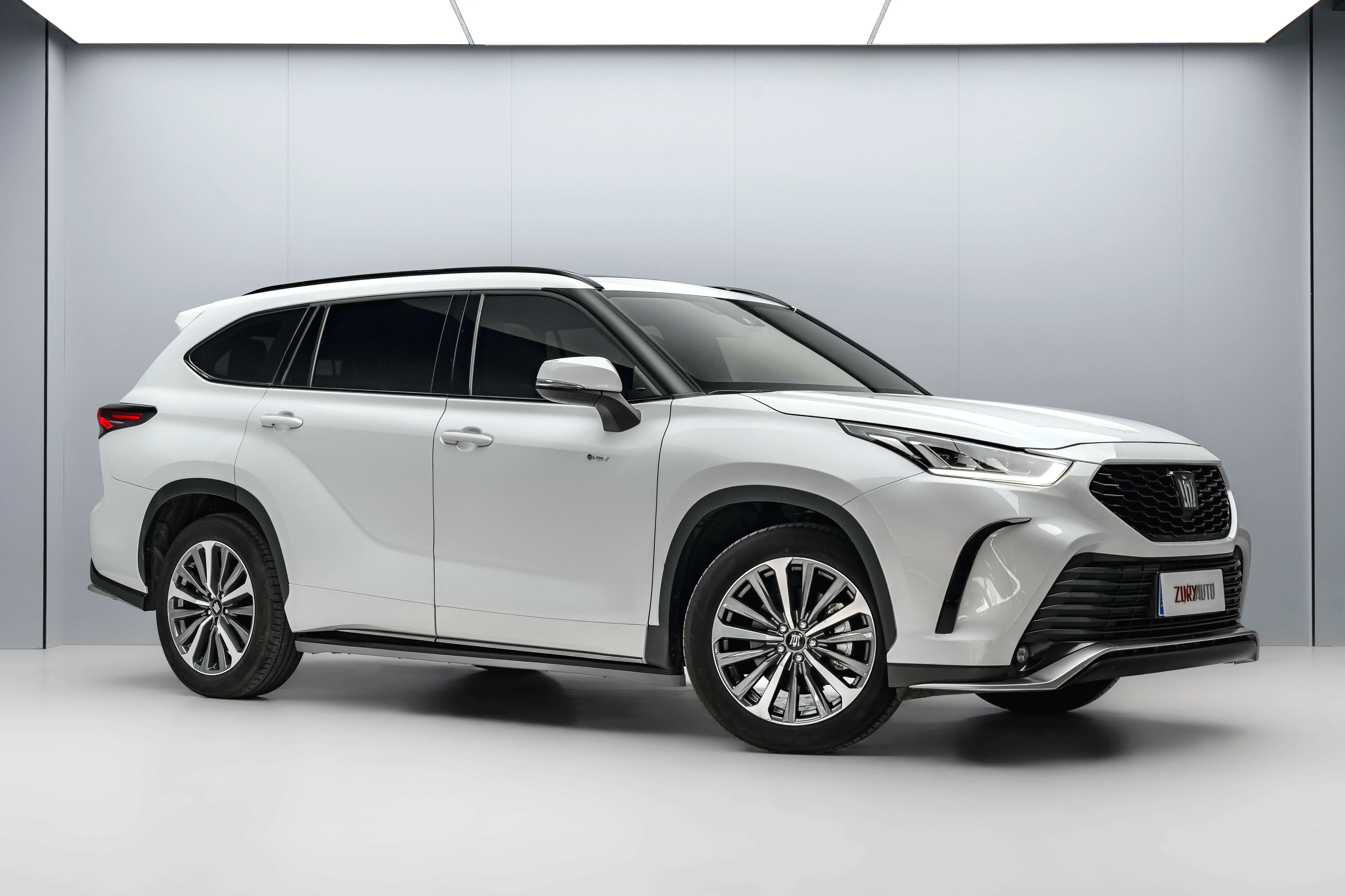 Toyota Crown Kluger