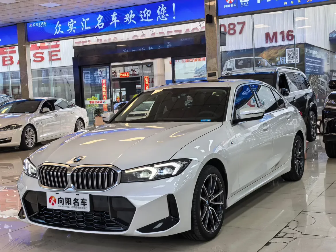 BMW 3-SERIES