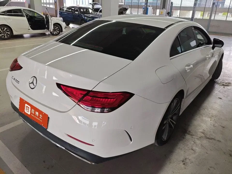 Mercedes-Benz CLS
