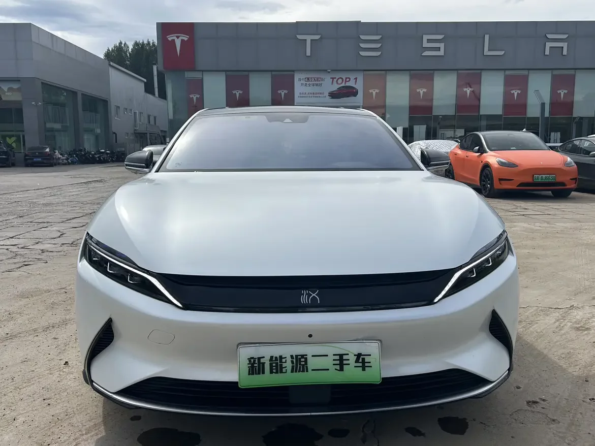 BYD Han EV