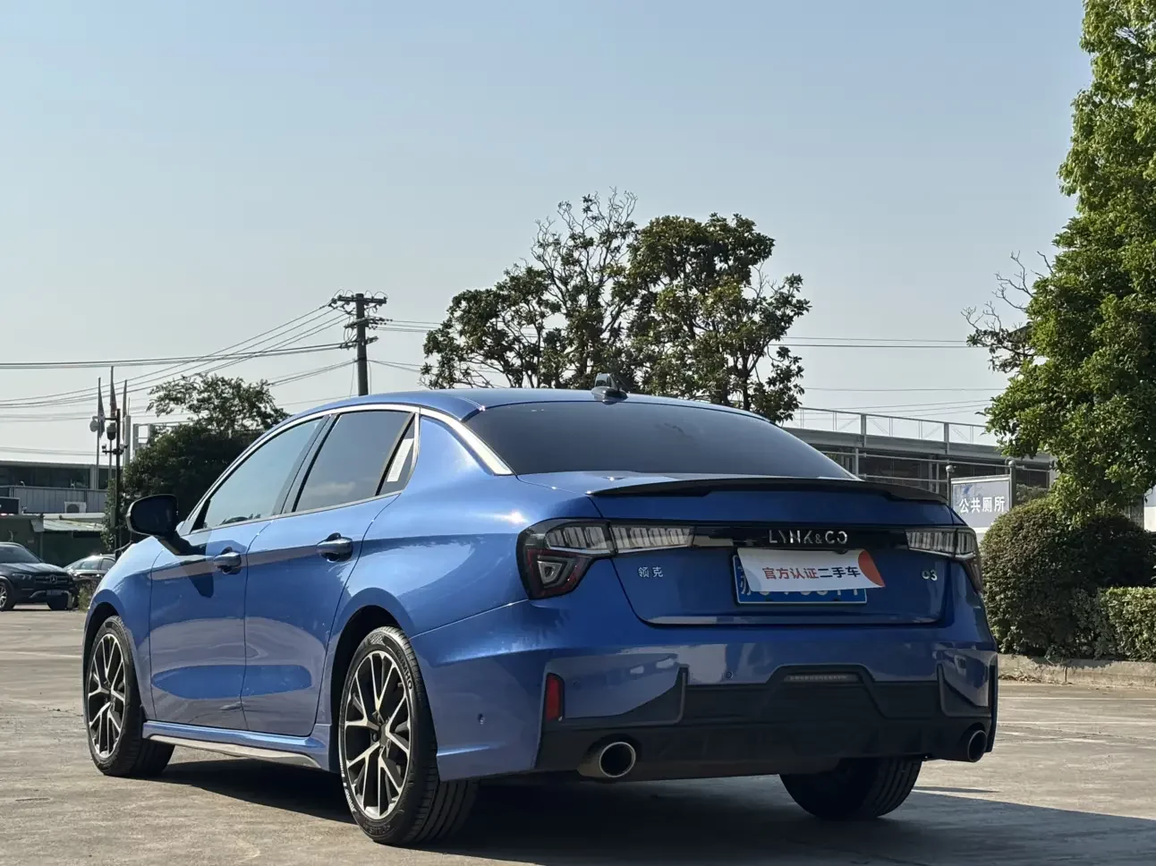 Lynk & Co 03