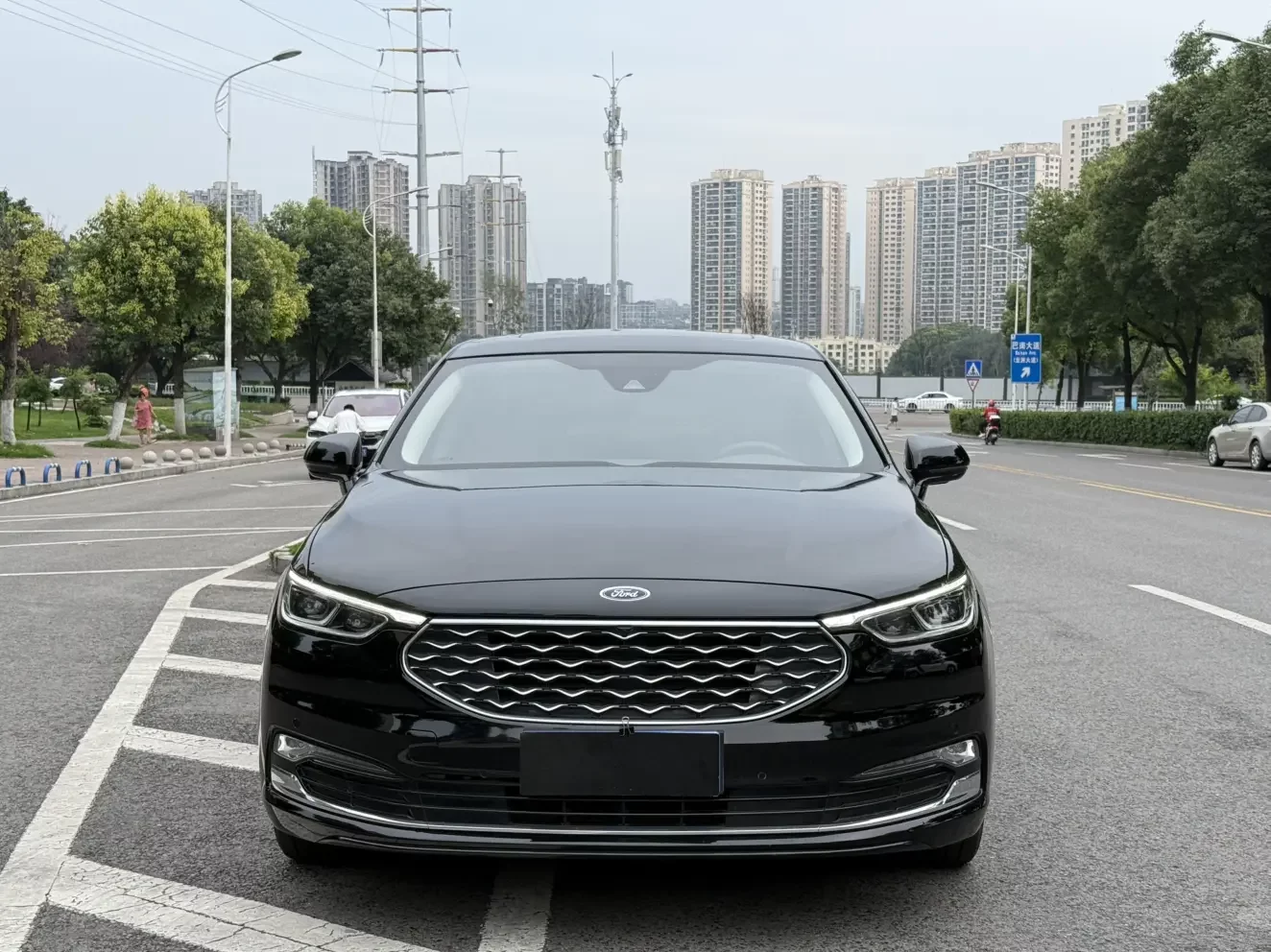 Ford Taurus