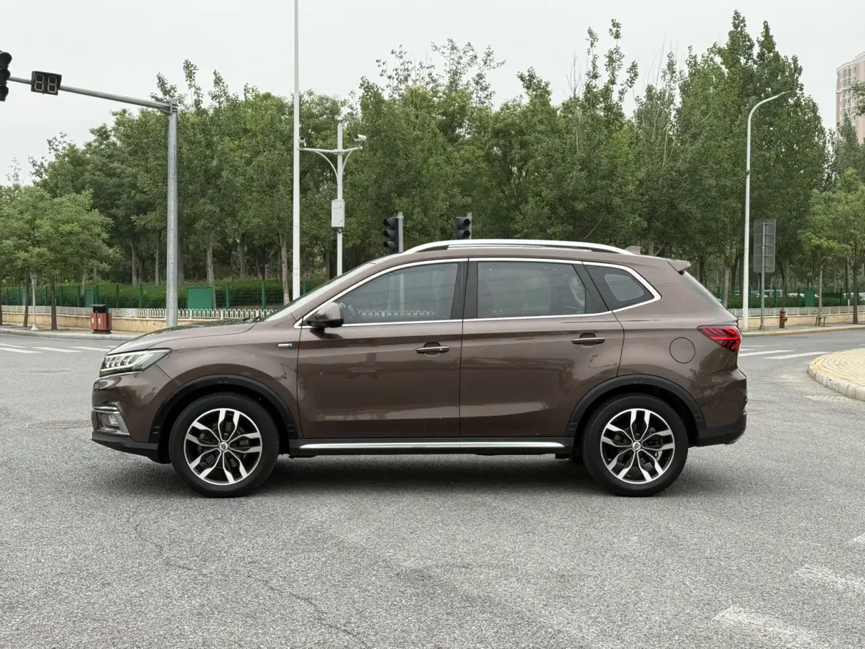 Roewe RX5