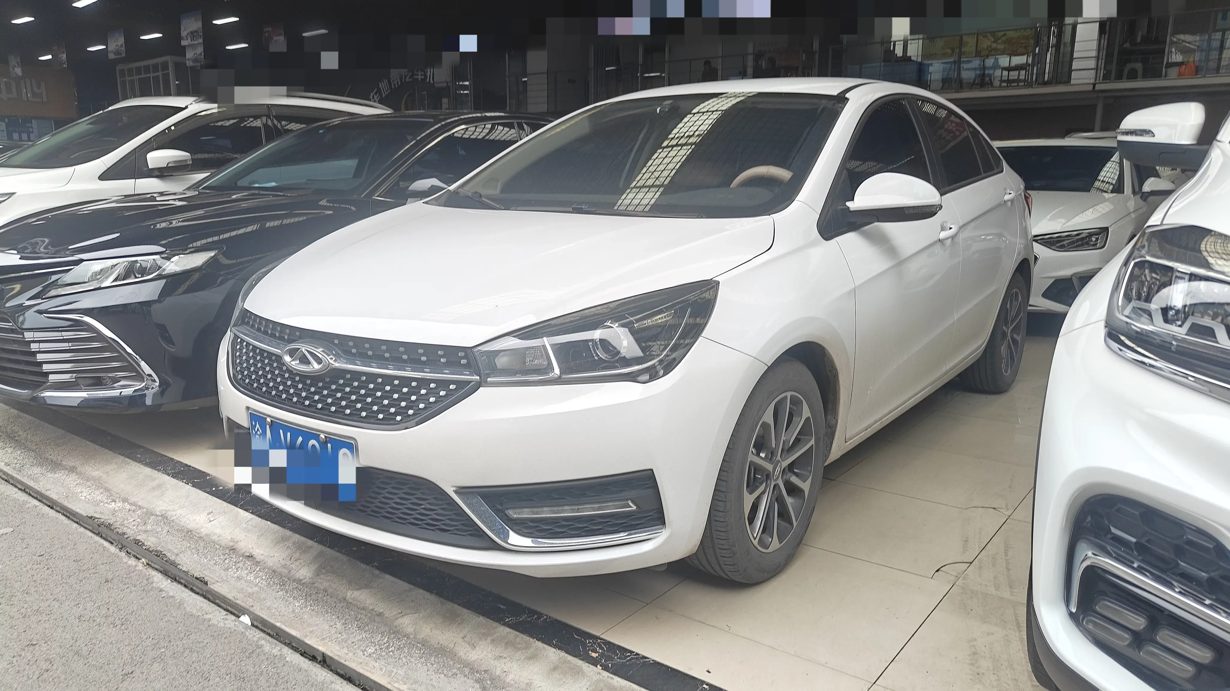 Chery Arrizo 5