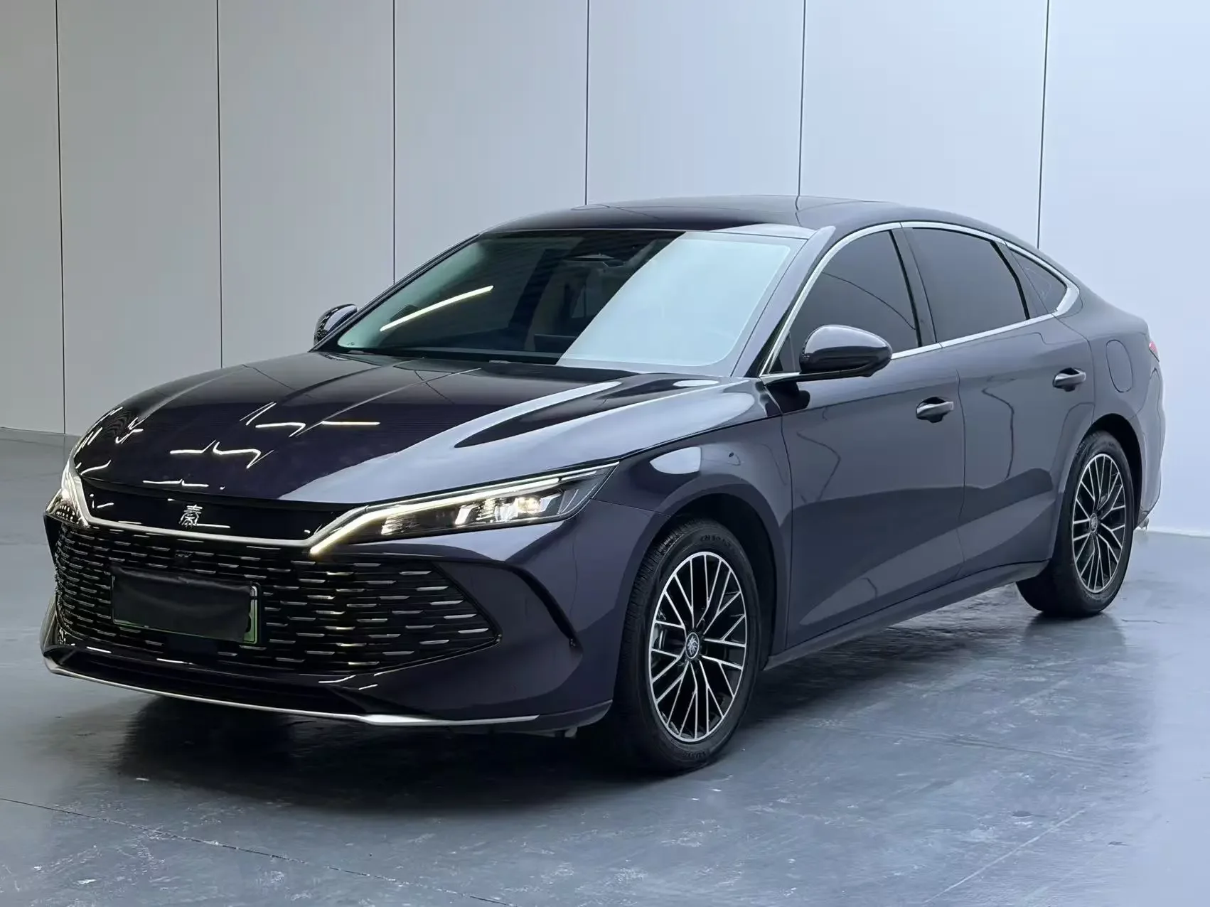 BYD Qin L DM