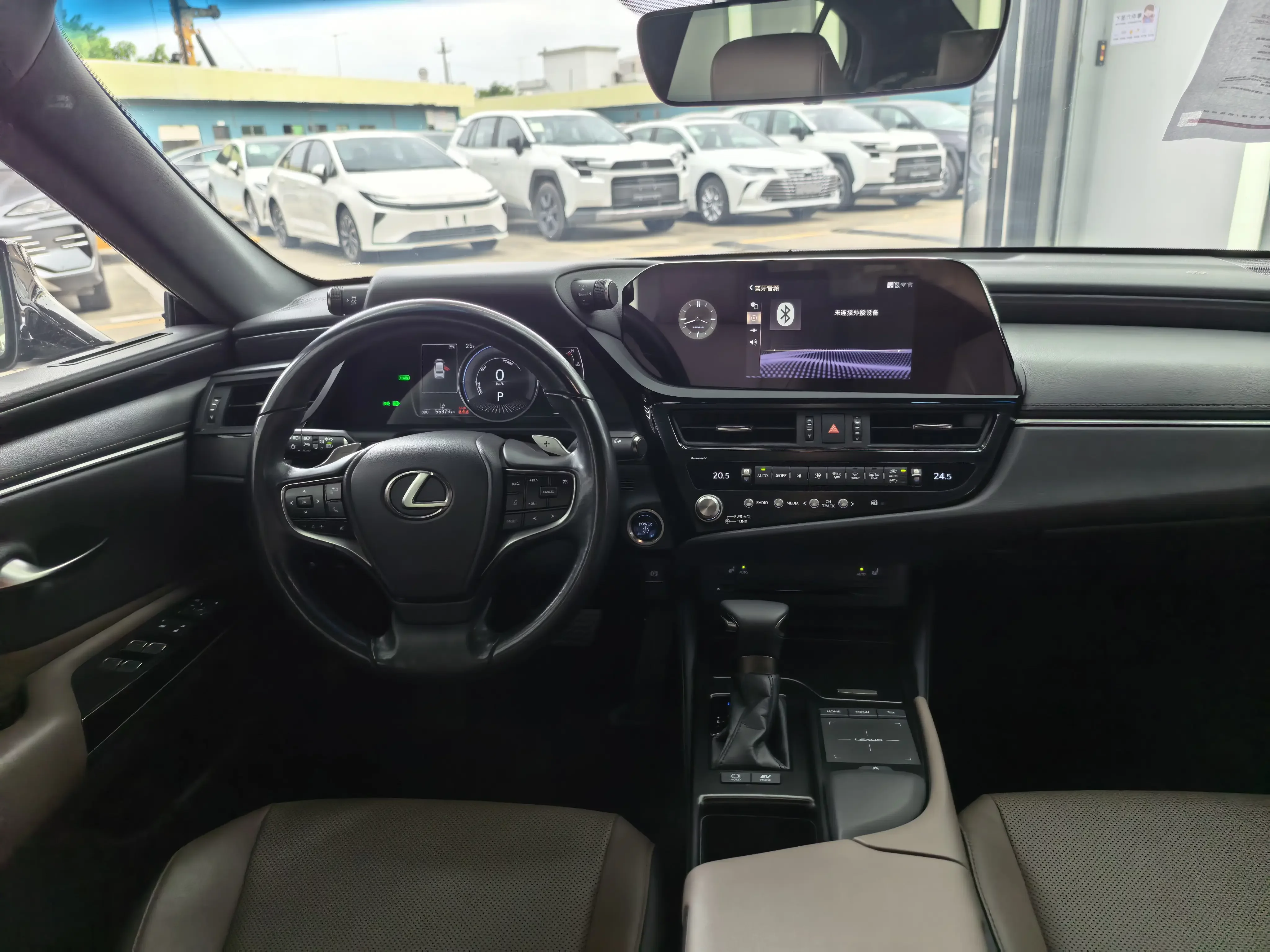 Lexus ES