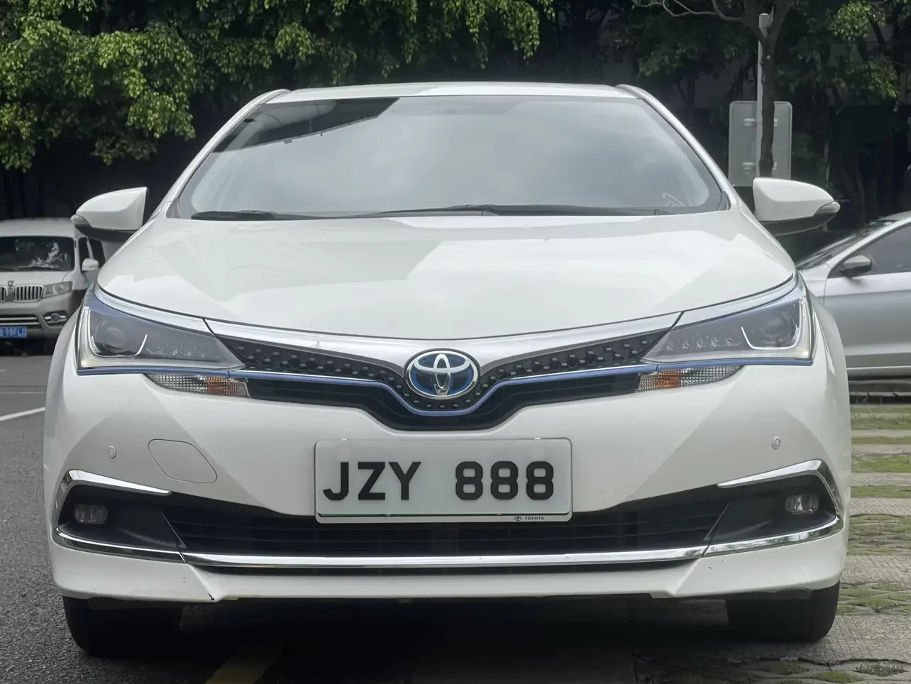 Toyota Corolla Dual Engine E+