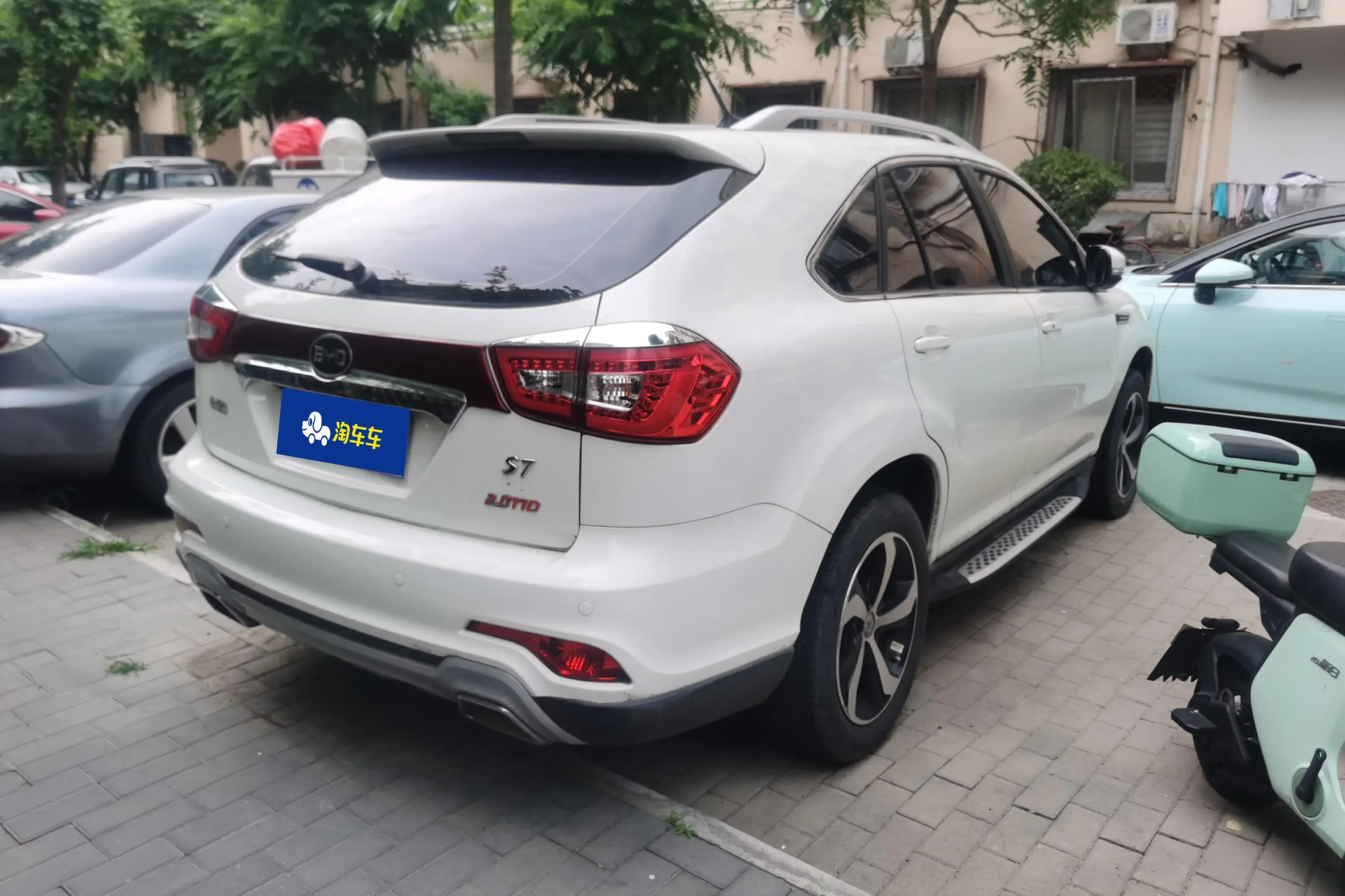BYD S7