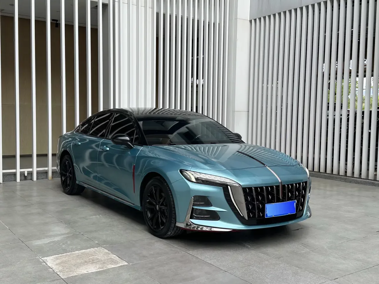 Hongqi H6