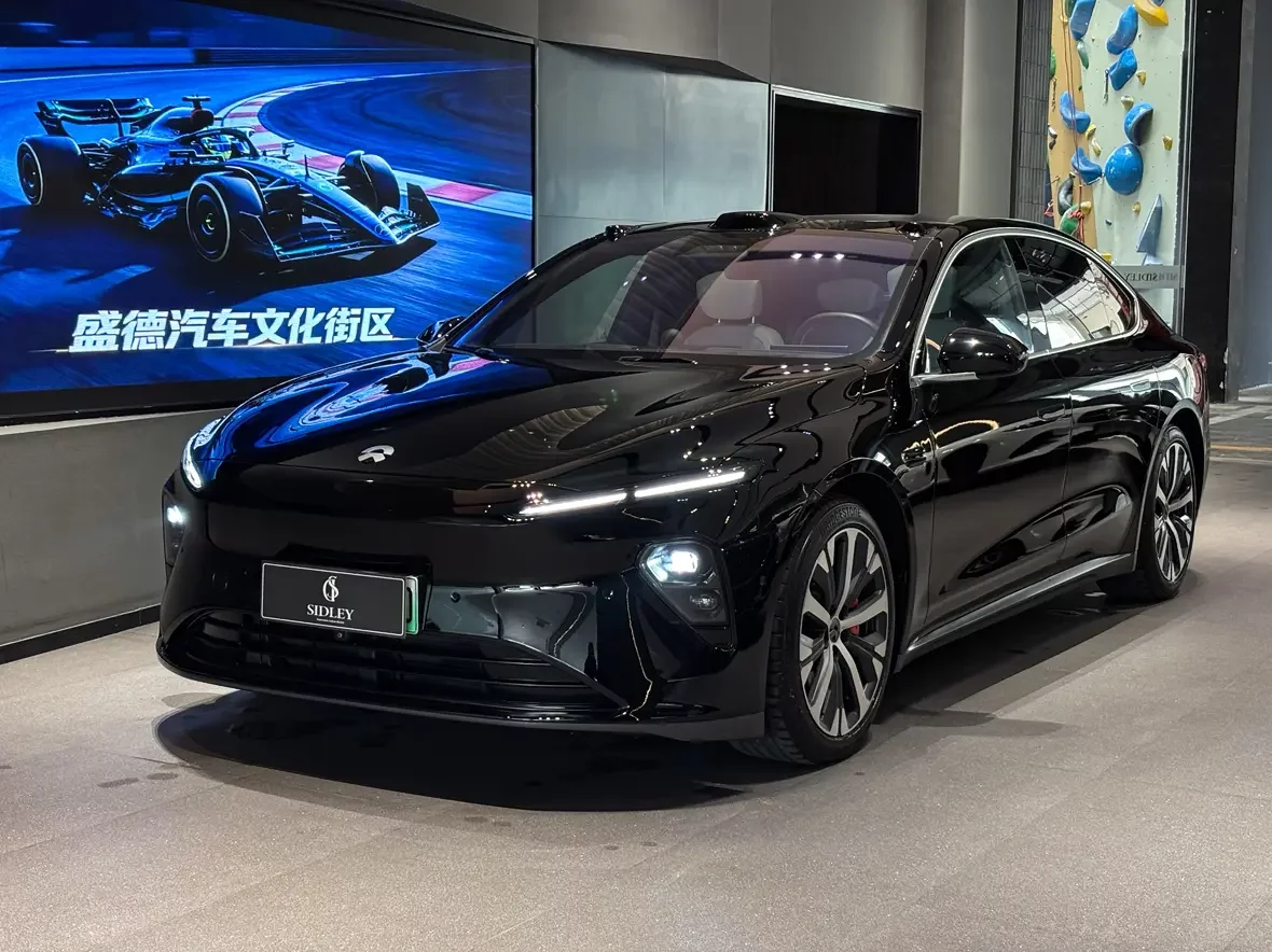 NIO ET7
