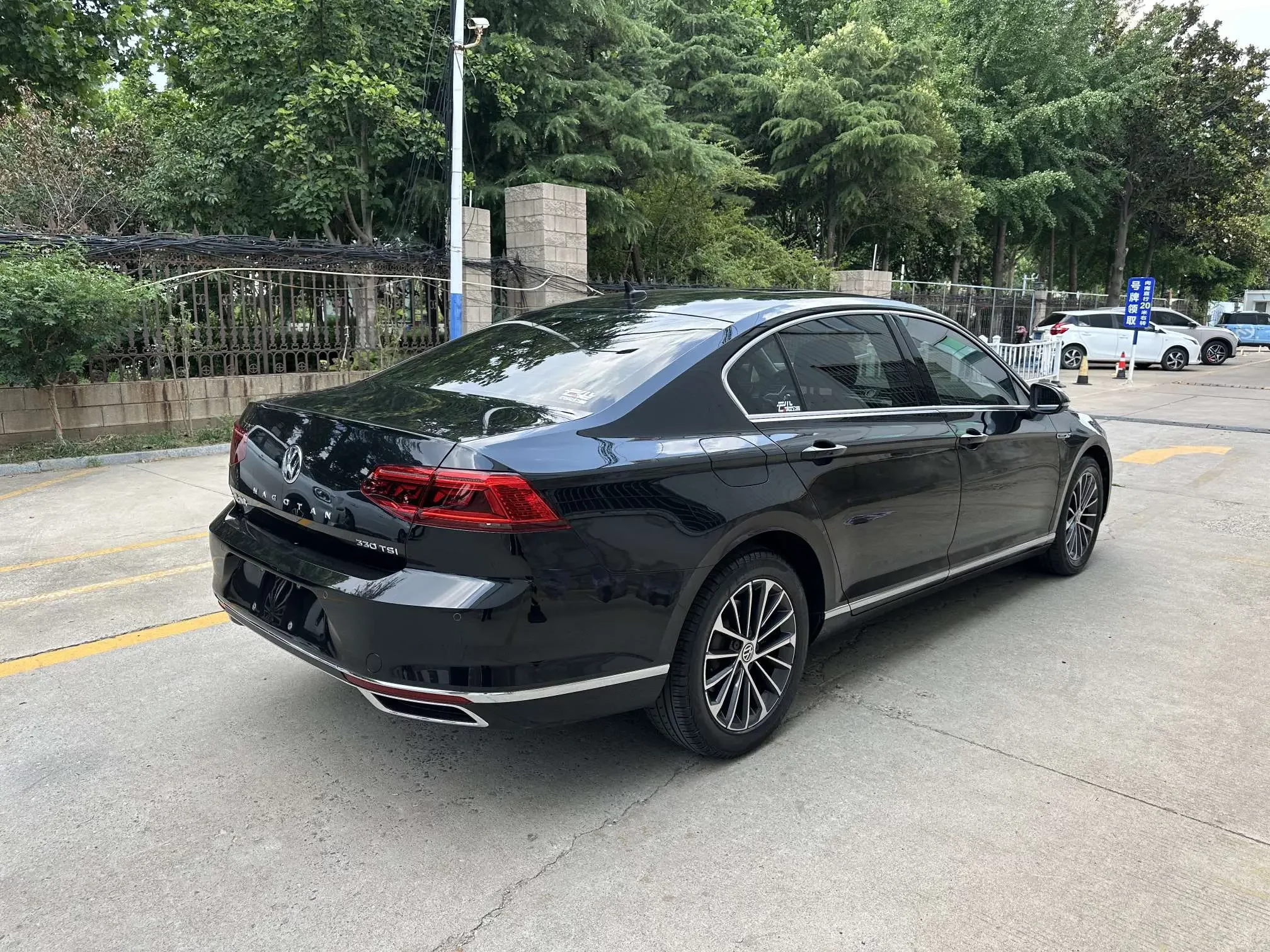 Volkswagen Magotan