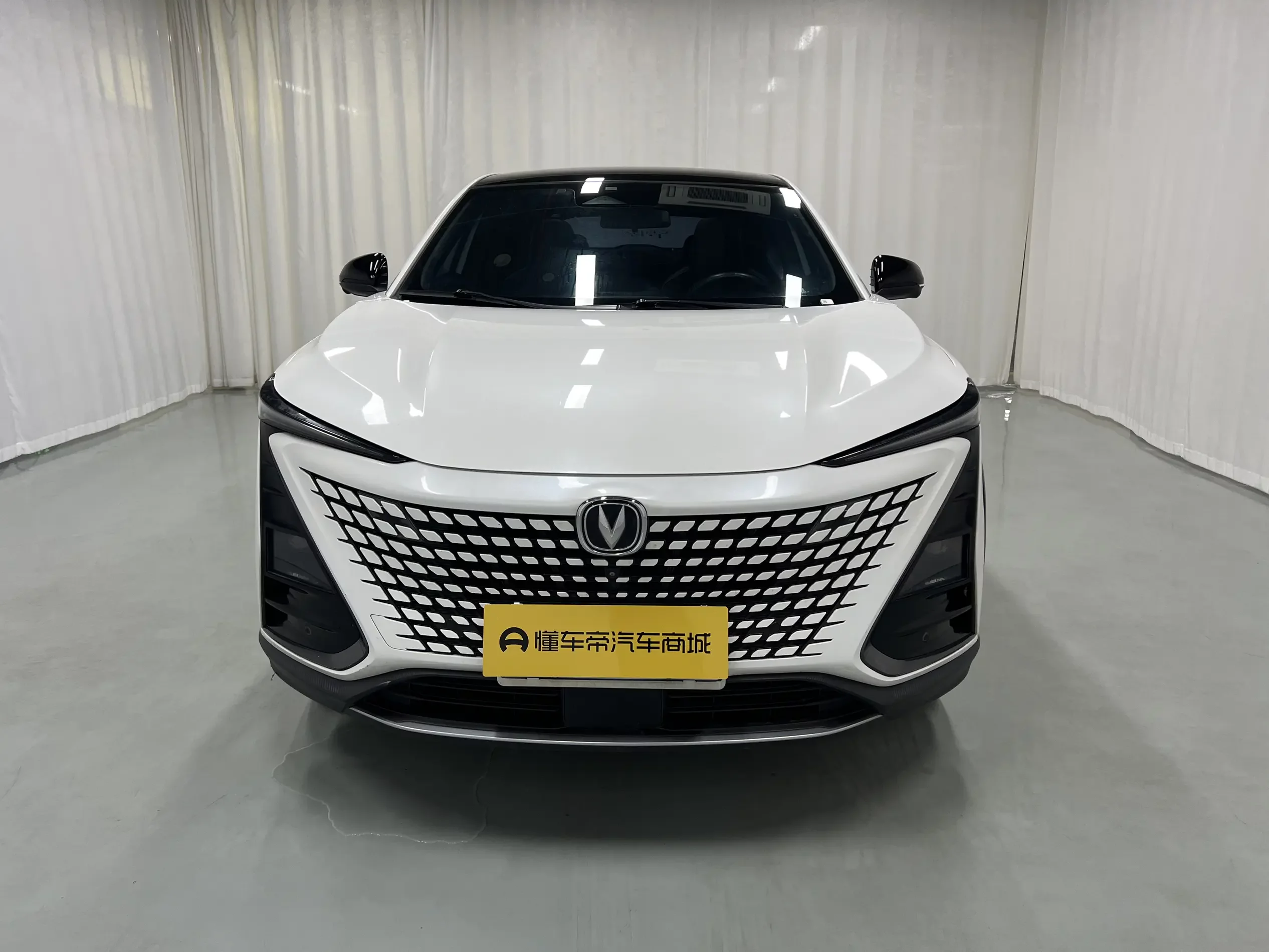 Changan UNI-T  из Китая