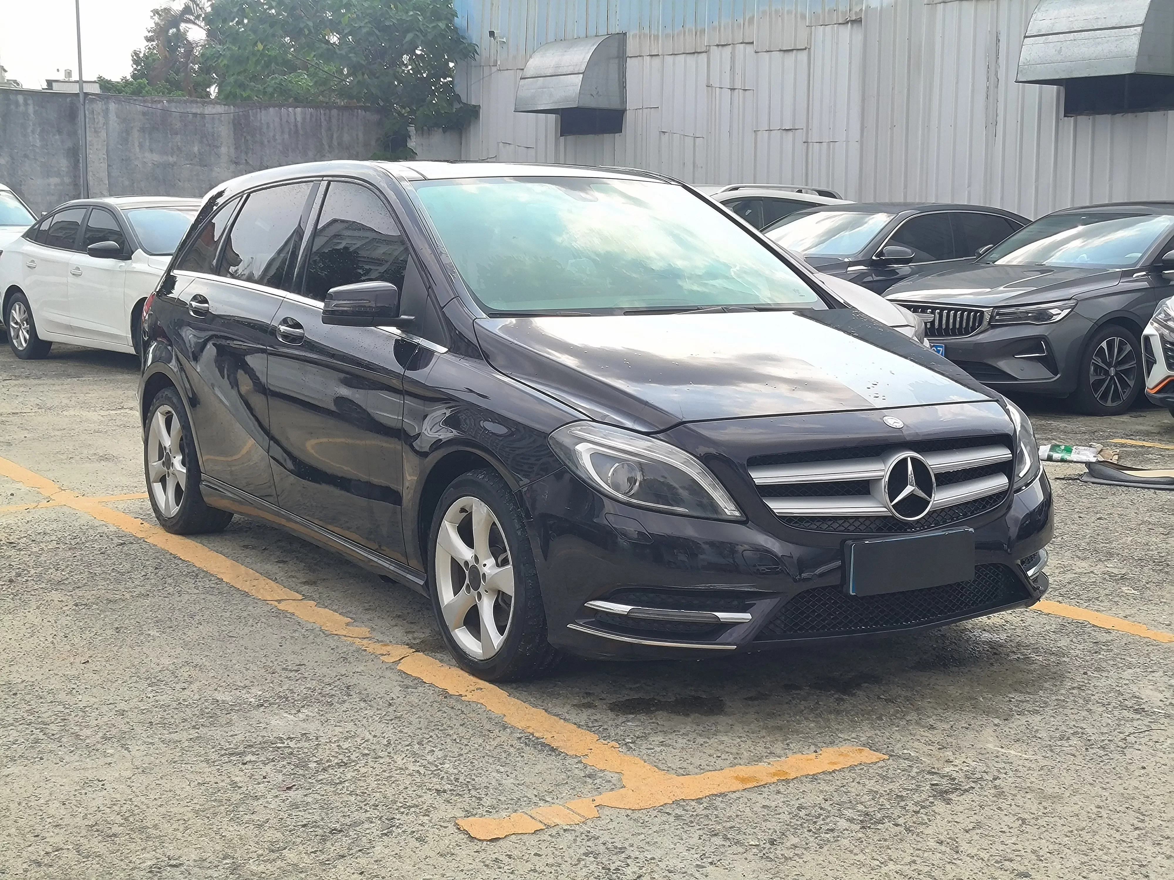 Mercedes-Benz B Class