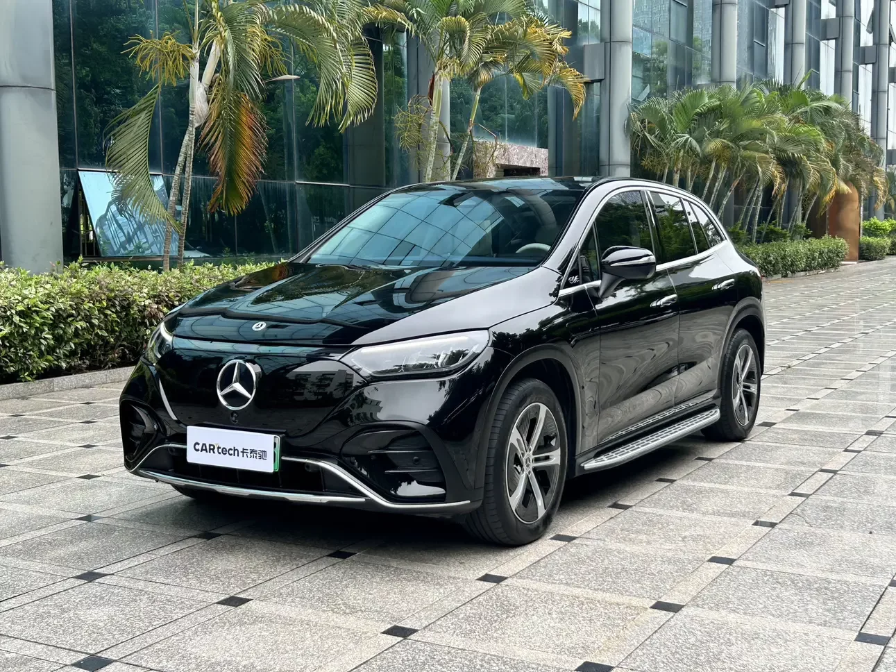 Mercedes-Benz EQE SUV