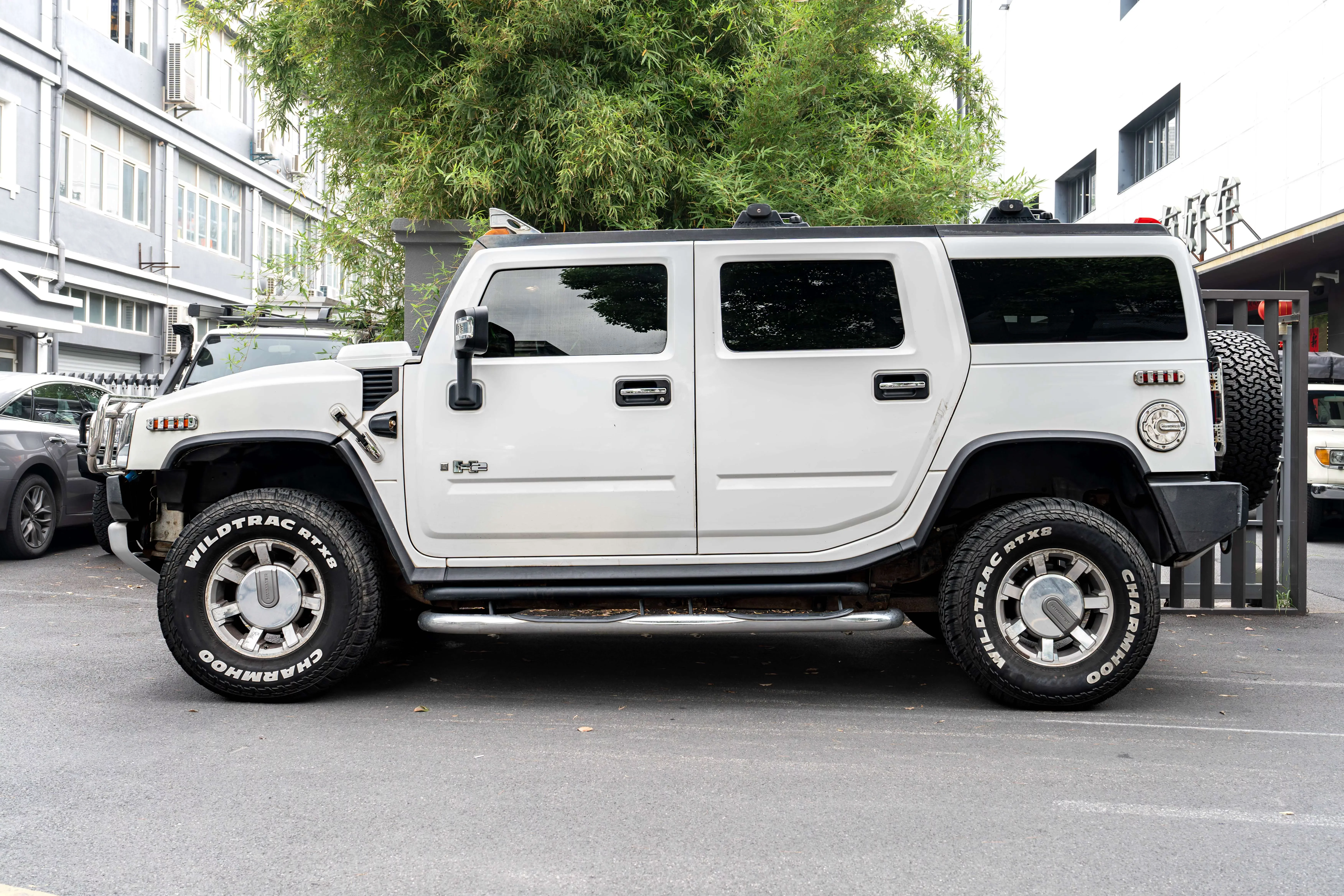 Hummer H2
