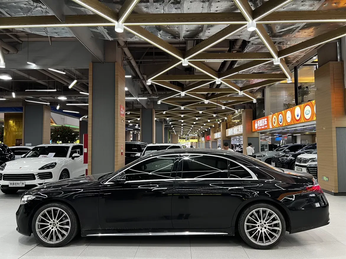 Mercedes-Benz S Class