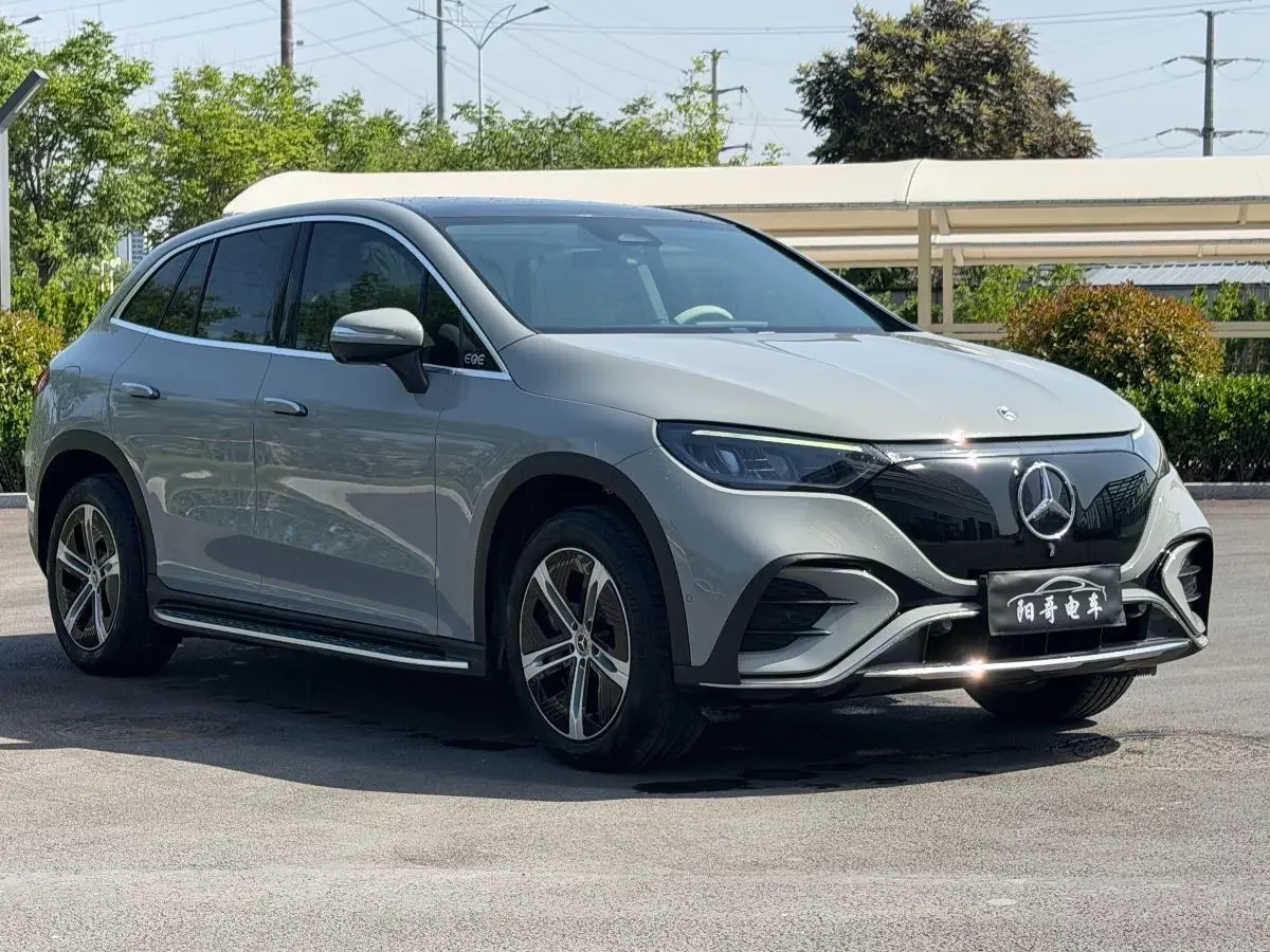 Mercedes-Benz EQE SUV