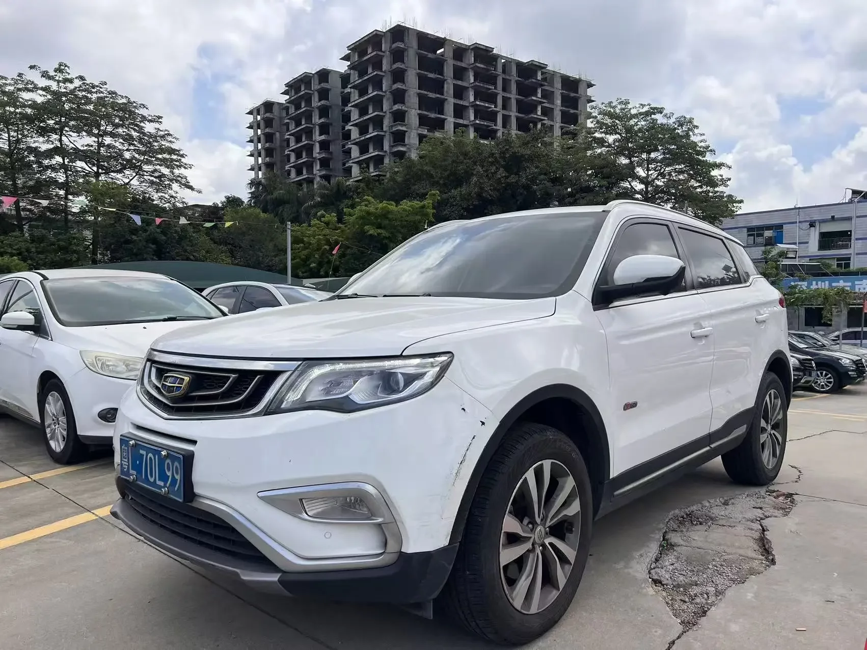 Geely Atlas
