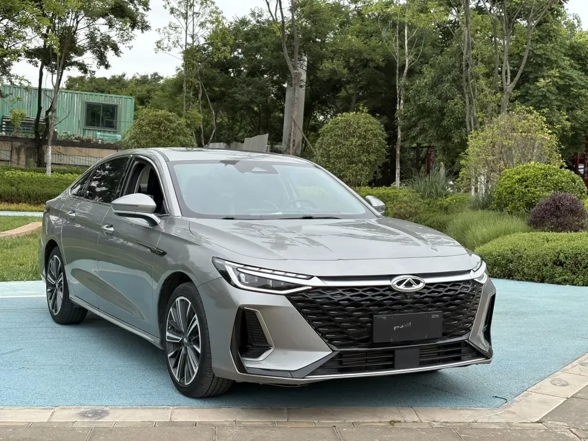 Chery Arrizo 8