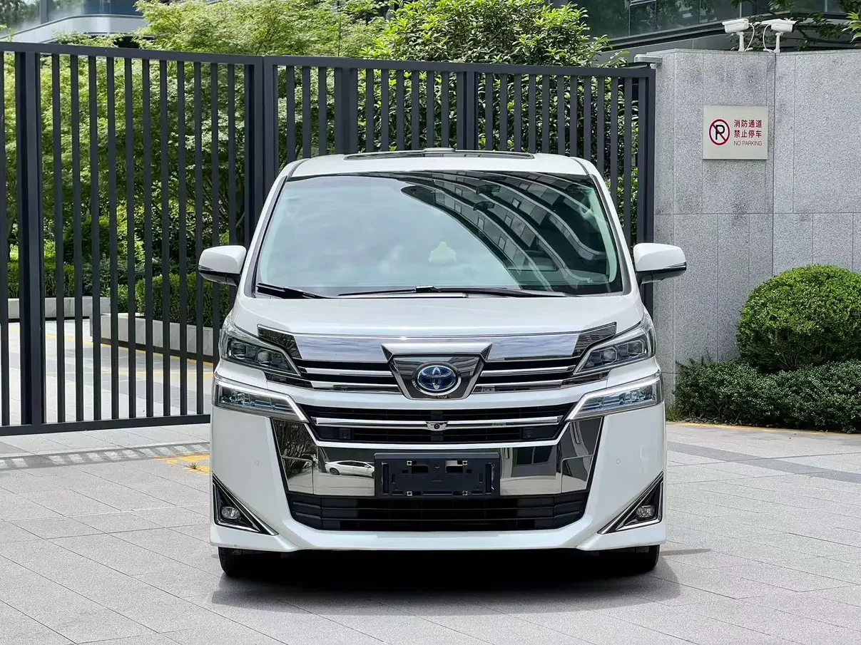 Toyota Crown Wellfire
