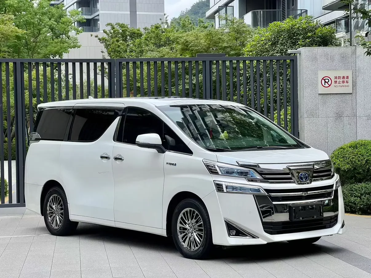 Toyota Crown Wellfire
