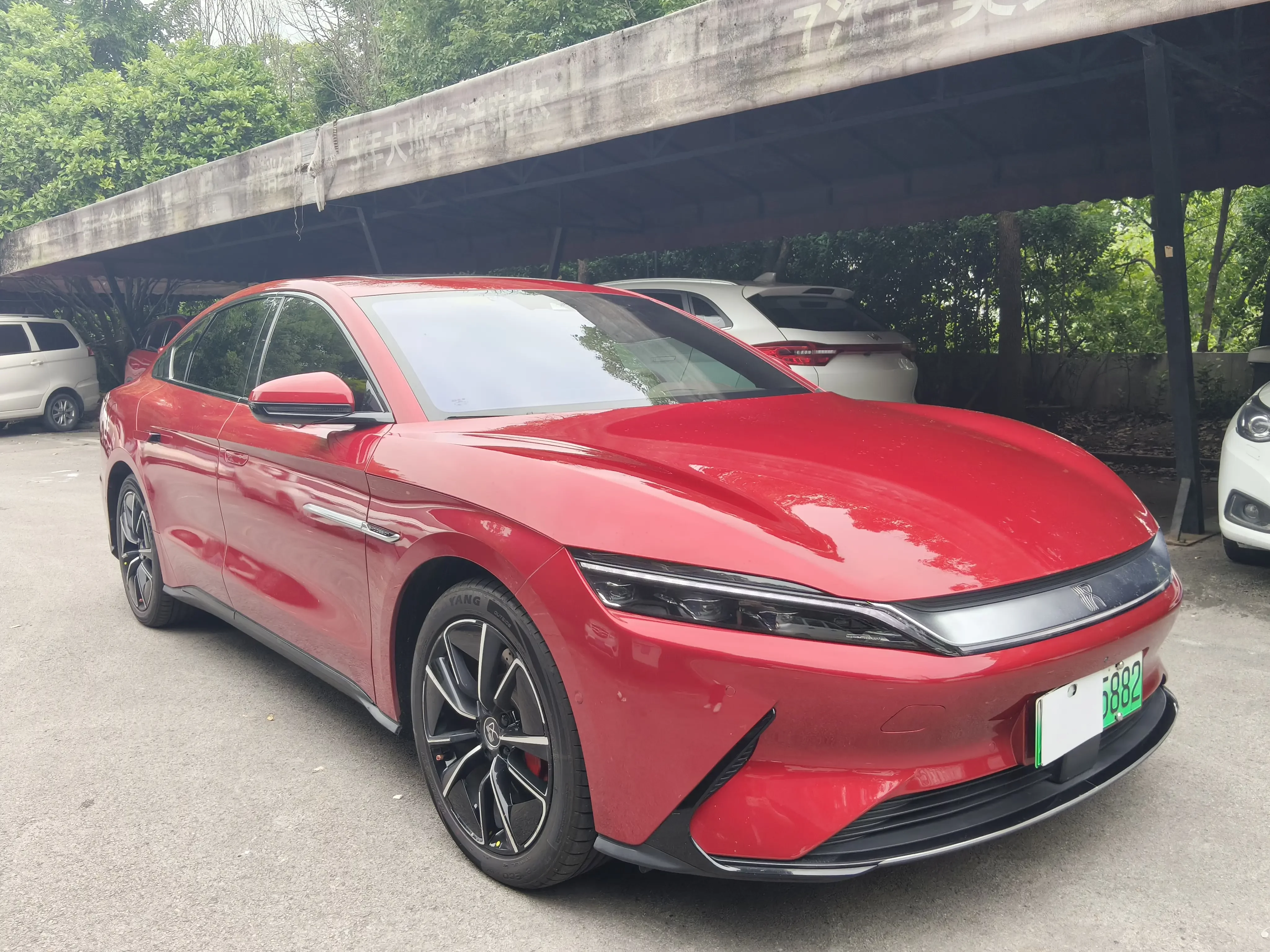 BYD Han EV