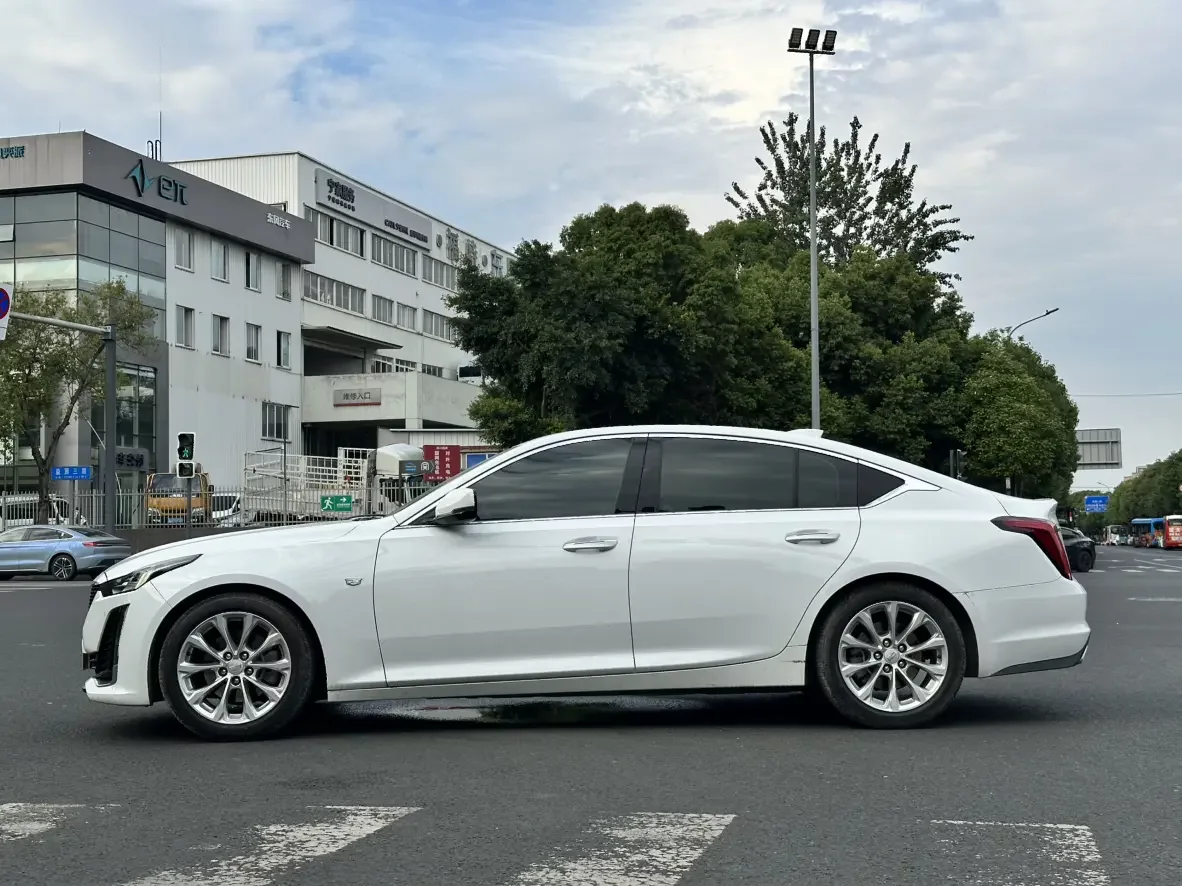Cadillac CT5