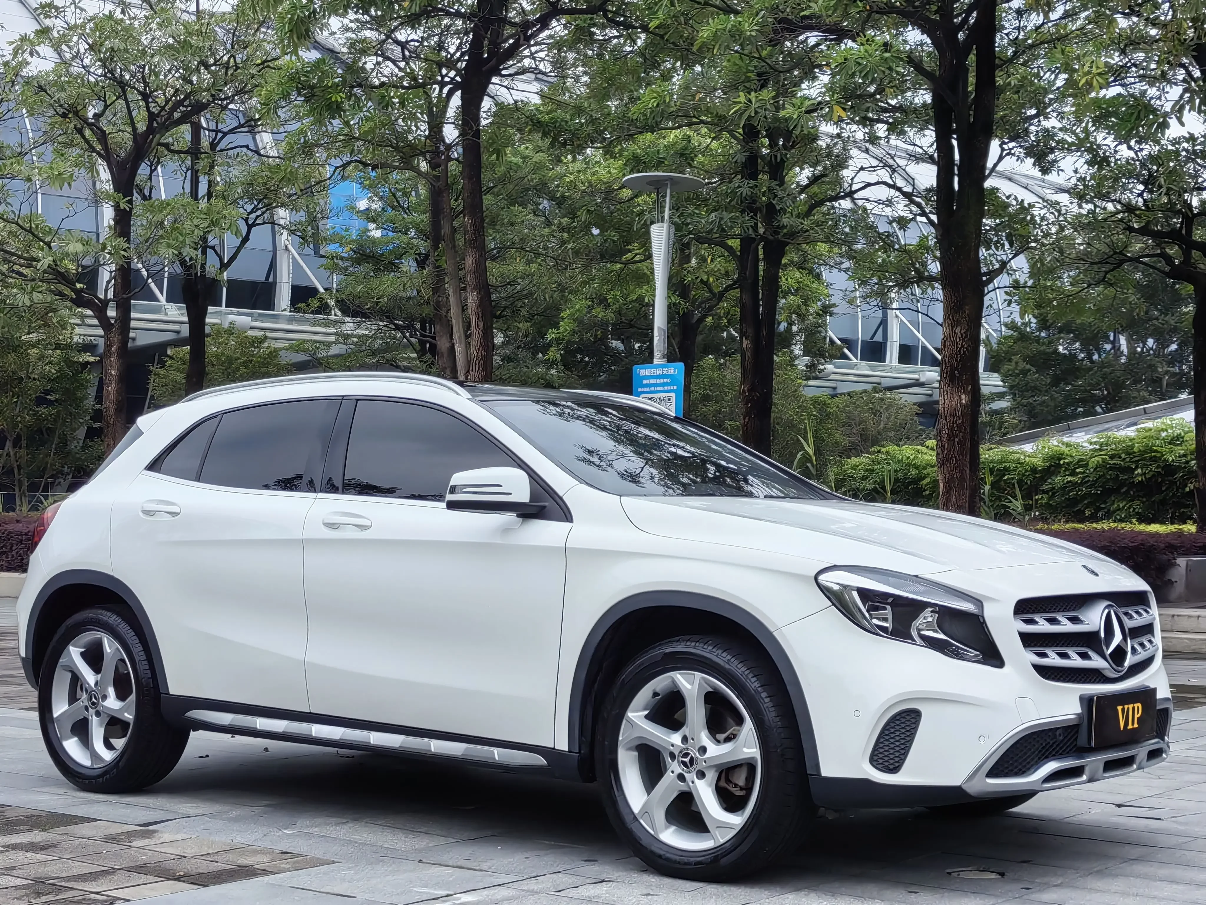 Mercedes-Benz GLA
