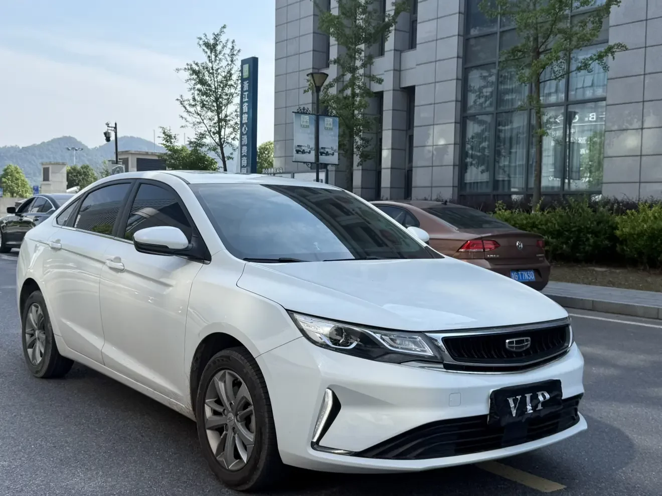 Geely Emgrand GL