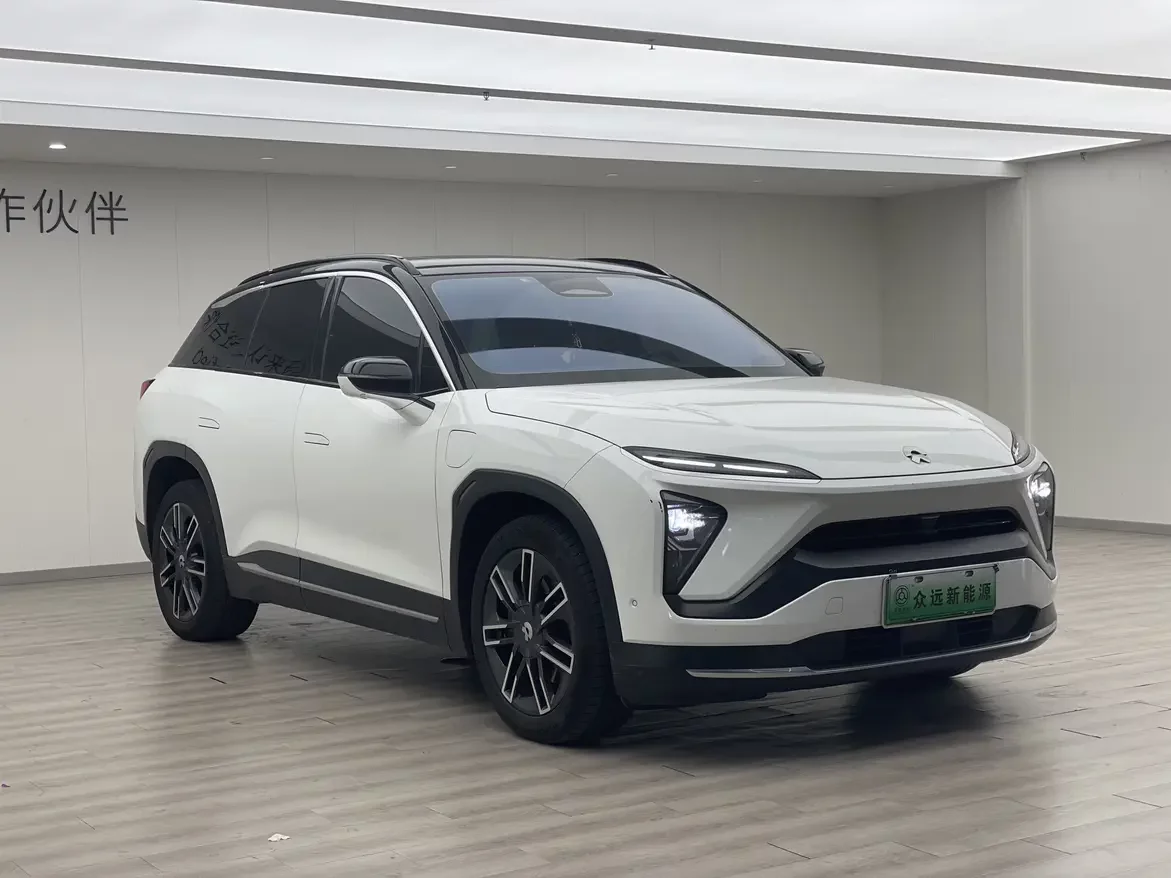 NIO ES6